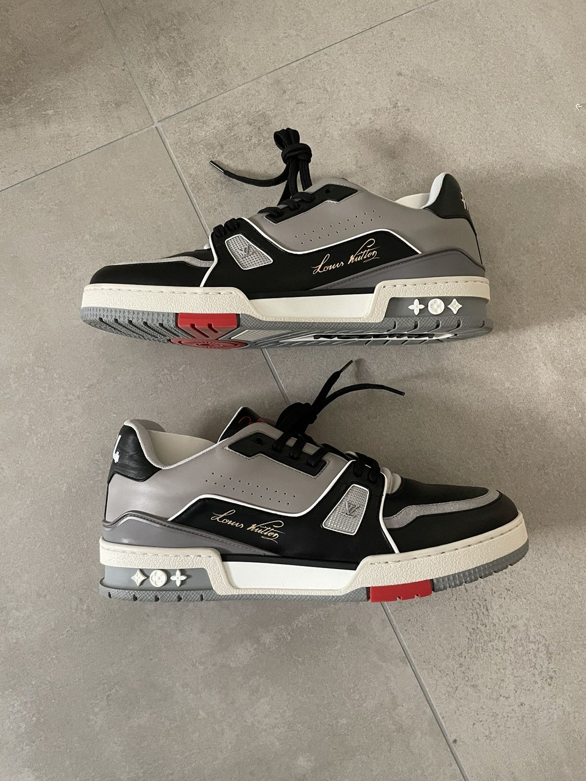 Louis Vuitton Louis Vuitton x Virgil Abloh LV7 Sneaker OG black cement Size US 9.5 / EU 42-43 - 1 Thumbnail