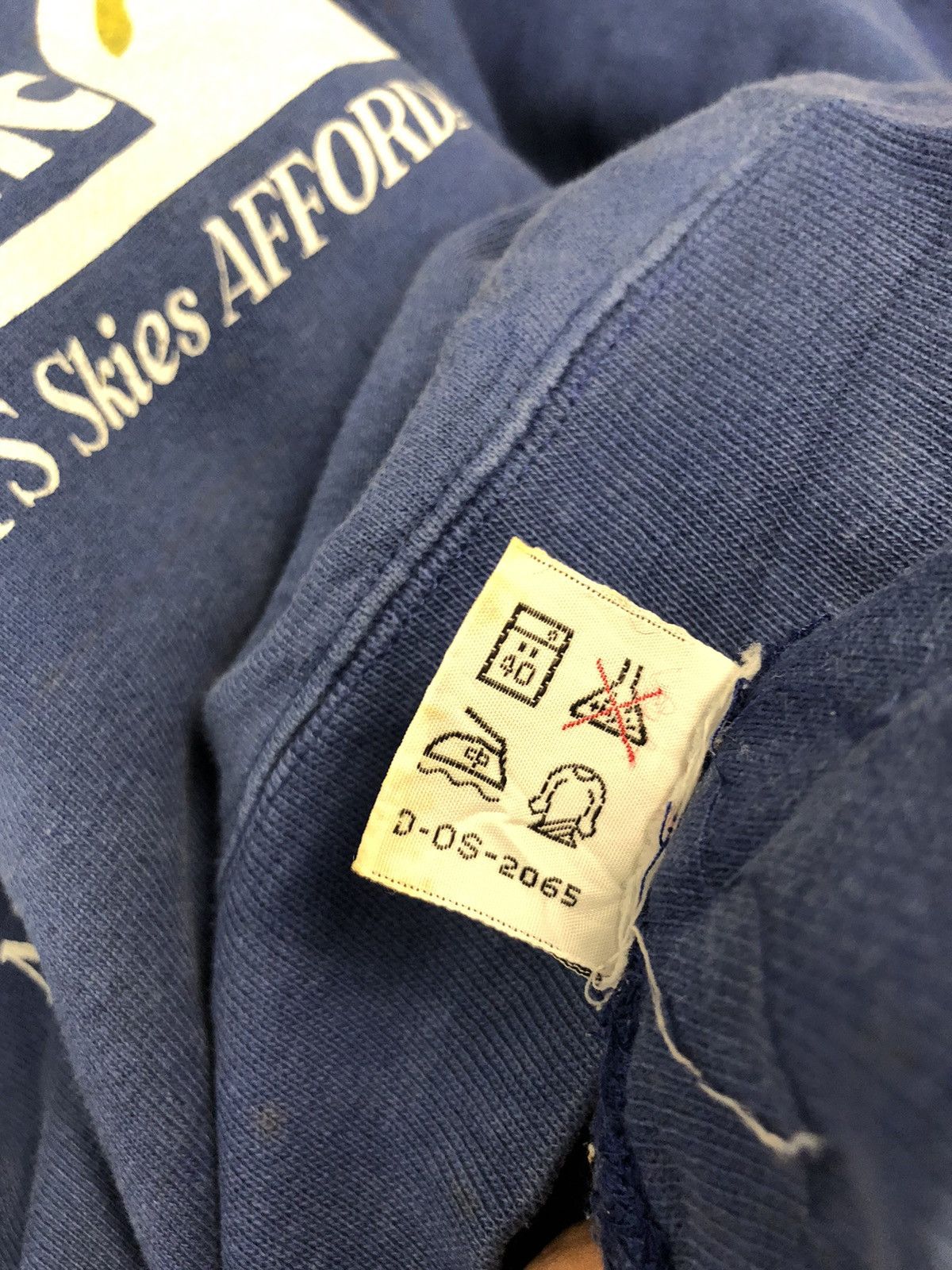 Other Vintage Mr carson Mid Pacific Air Sweatshirt Size US L / EU 52-54 / 3 - 8 Thumbnail