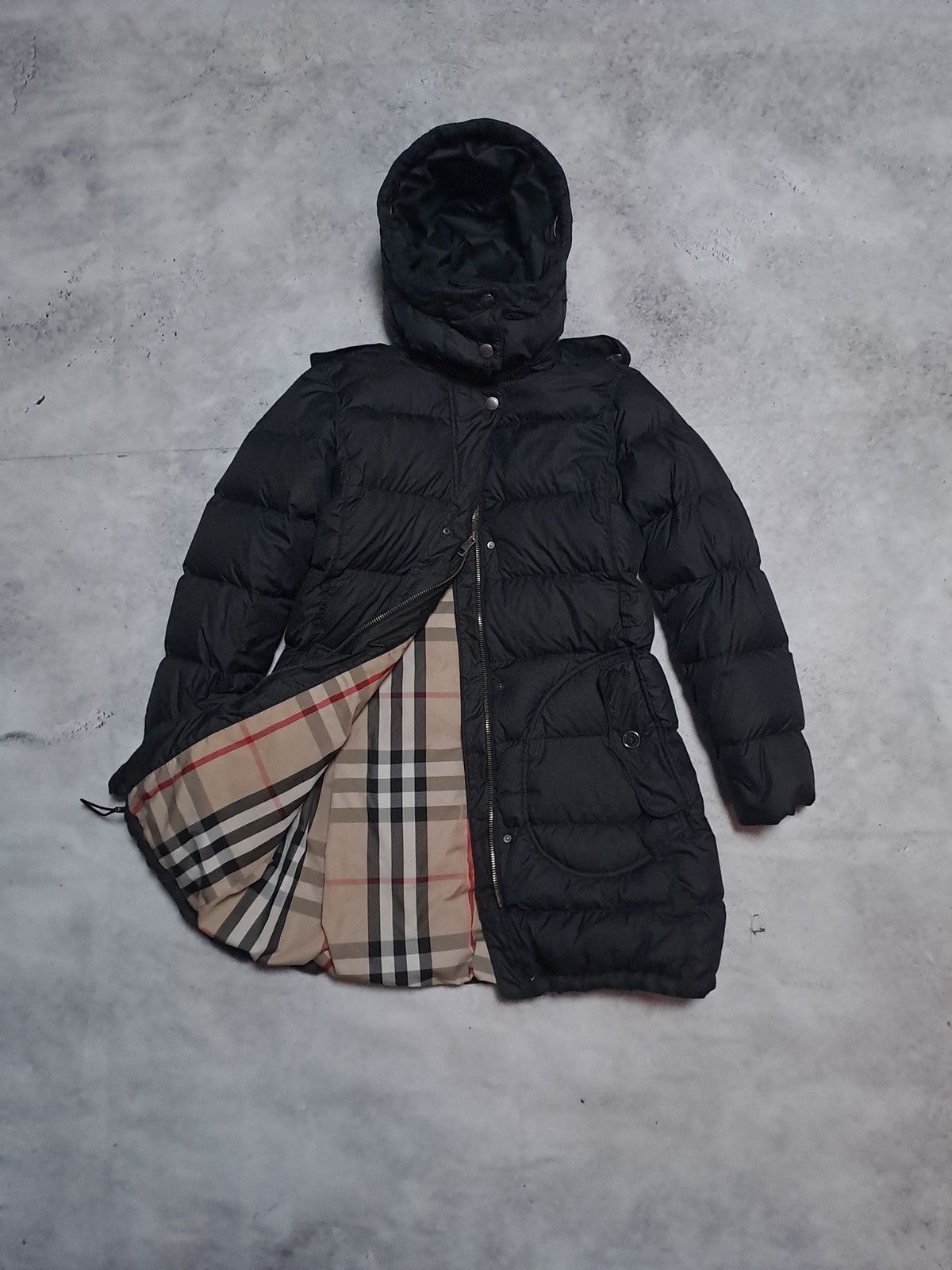 Burberry factory outlet online hotsell