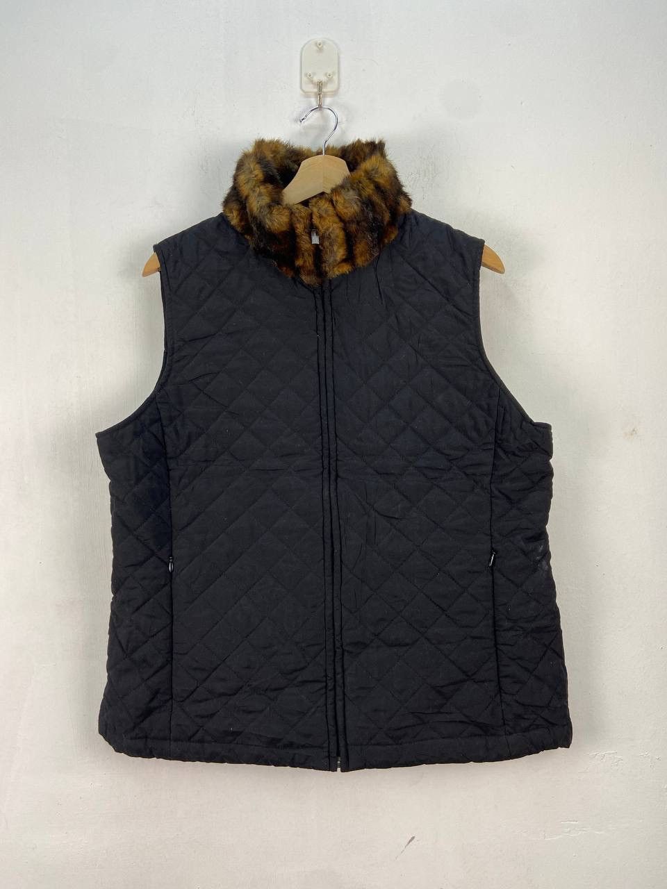 Ralph Lauren Vintage Ralph Lauren Quilted Vest Fur Vest Jacket Y2K Size US M / EU 48-50 / 2 - 1 Thumbnail