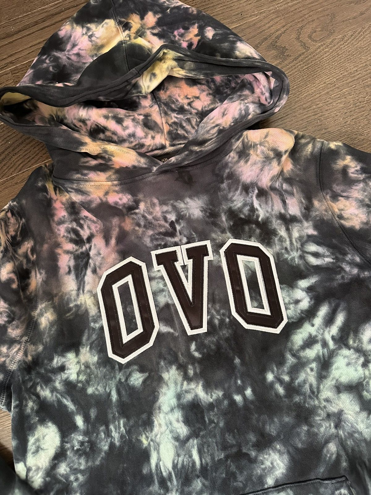 October's Very Own OVO OCTOBERS VERY OWN - TIE DYE MONOGRAM HOODIE Size US M / EU 48-50 / 2 - 2 Thumbnail
