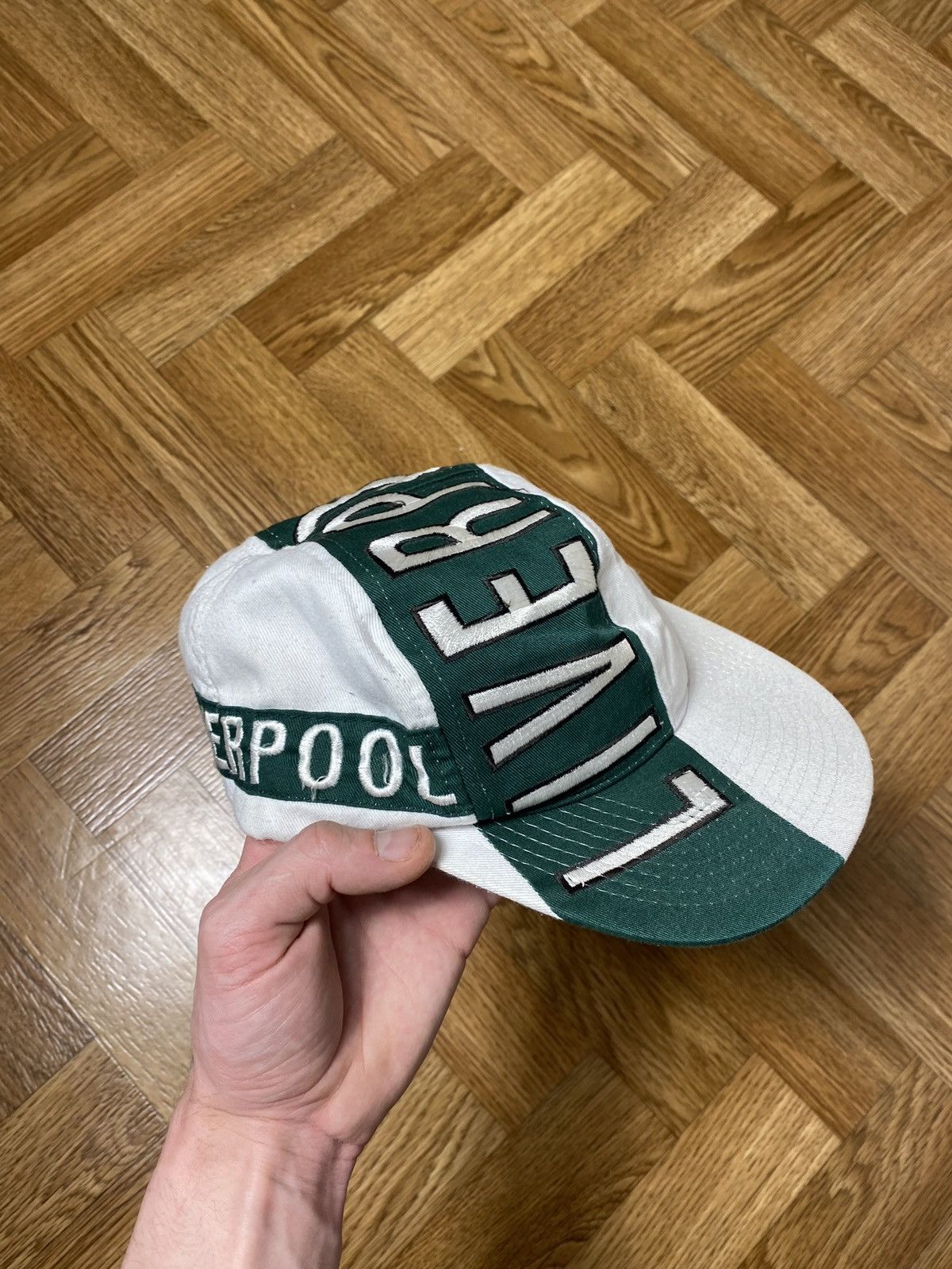 Vintage Very vintage 80s Liverpool monogram 5panel cap snapback Size ONE SIZE - 1 Thumbnail