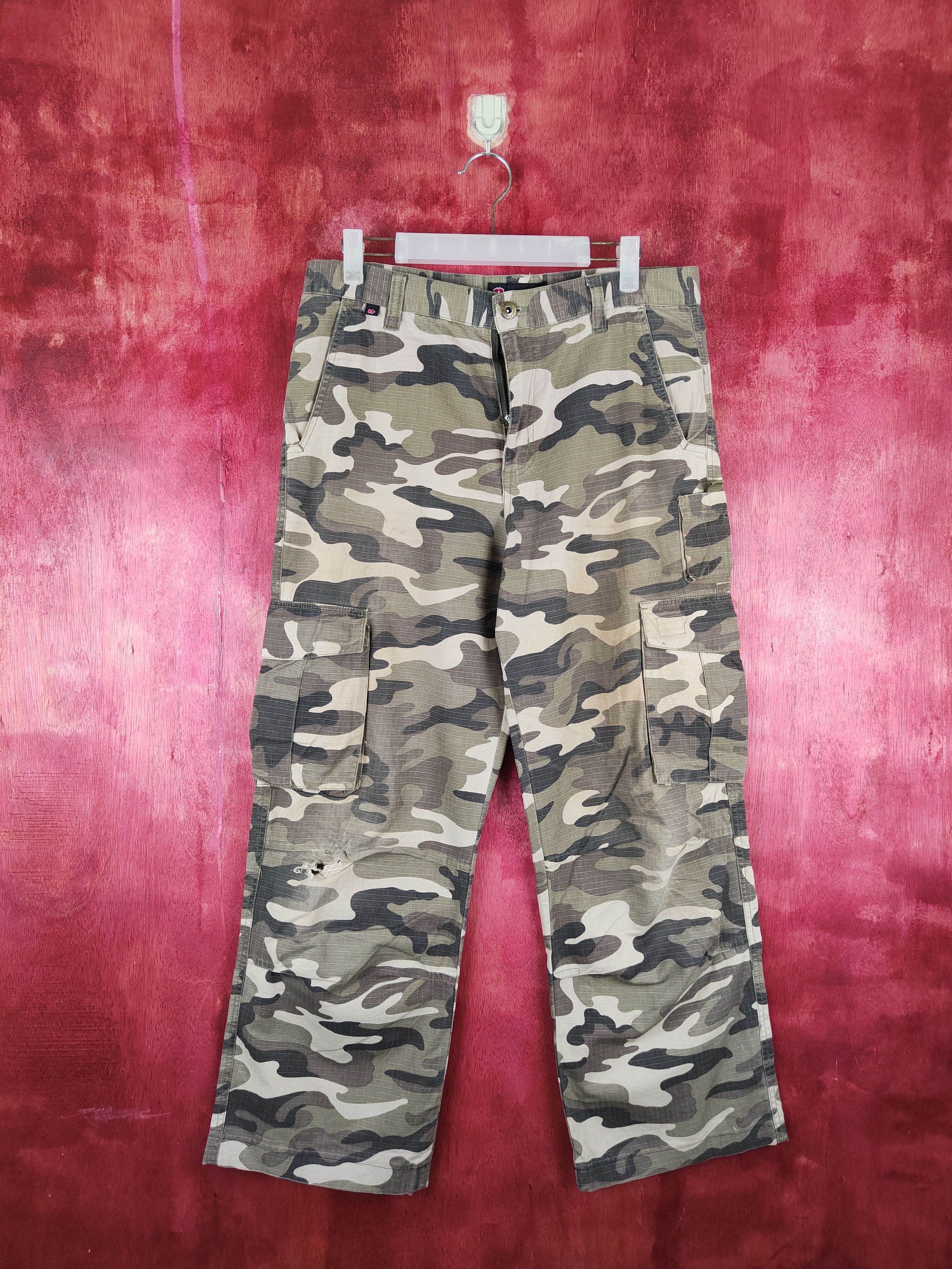 image of Military Multi Pocket Tactical Cargo Pants S696 in Camouflage Army, Men's (Size 33)