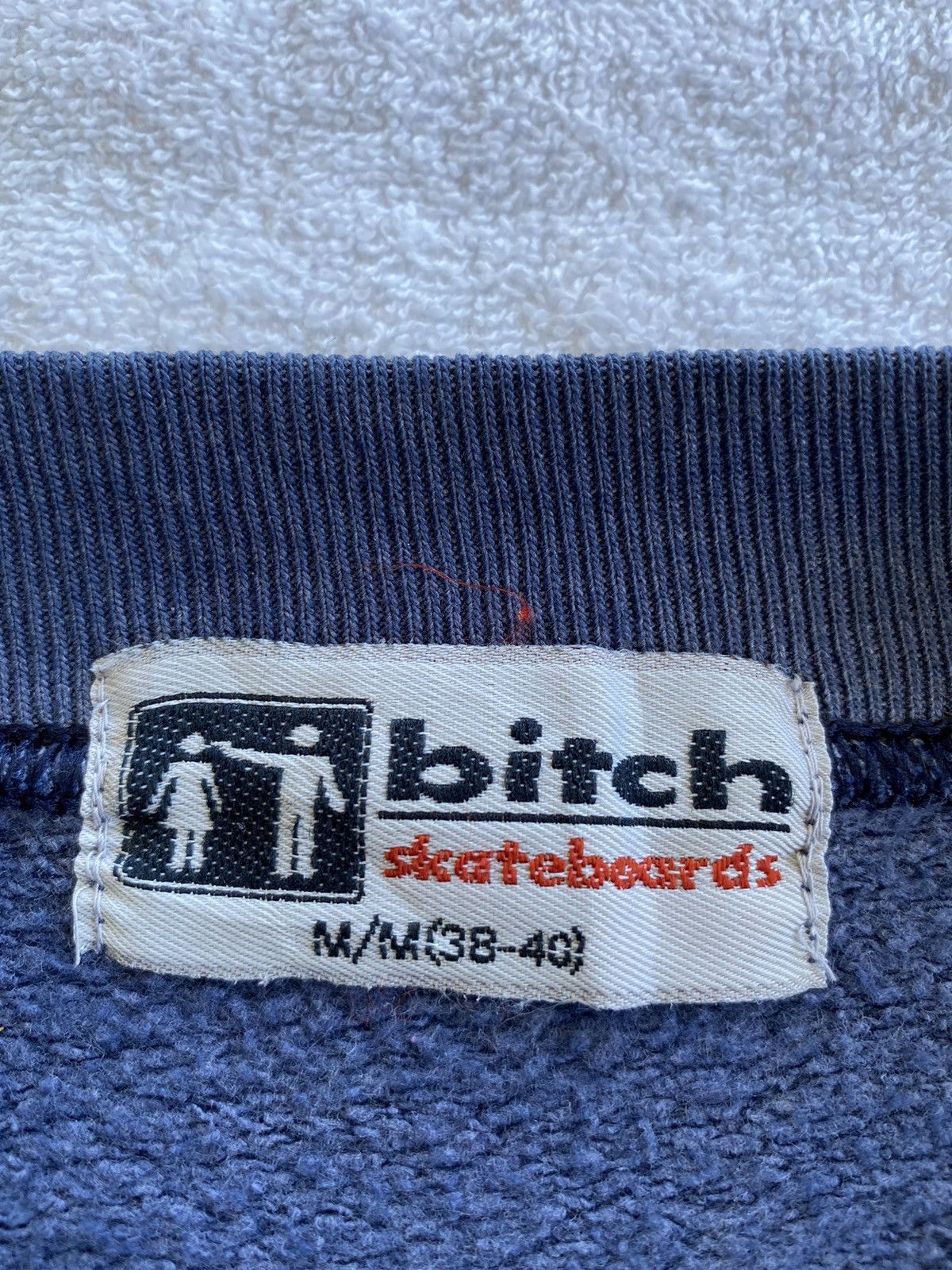 Vintage Vintage Bitch Skateboards Sweatshirt Size US S / EU 44-46 / 1 - 9 Thumbnail