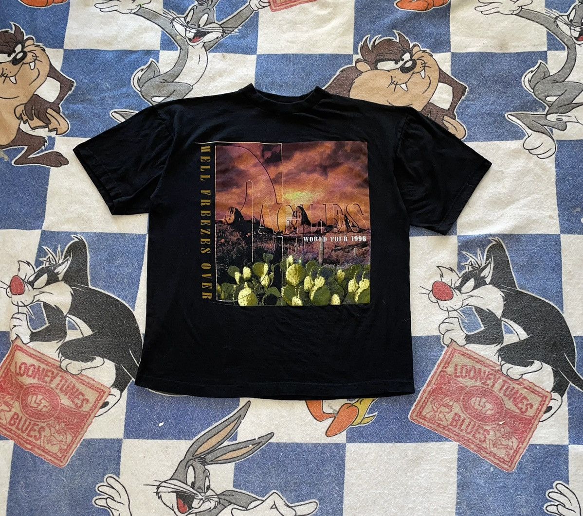 Vintage The eagles tour tee Size US XL / EU 56 / 4 - 1 Thumbnail
