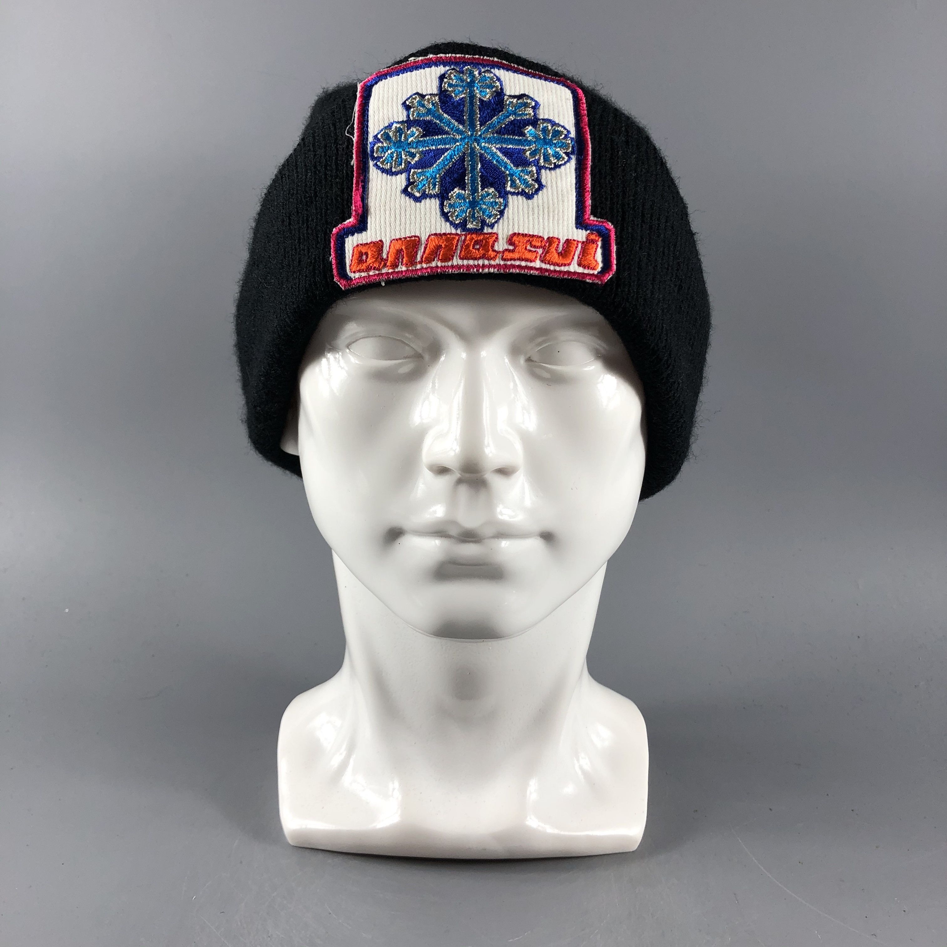 Anna Sui × Vintage Anna Sui Hats Embroidery Beanie Knit Snow Hat Snow Cap B861 Size ONE SIZE - 1 Thumbnail