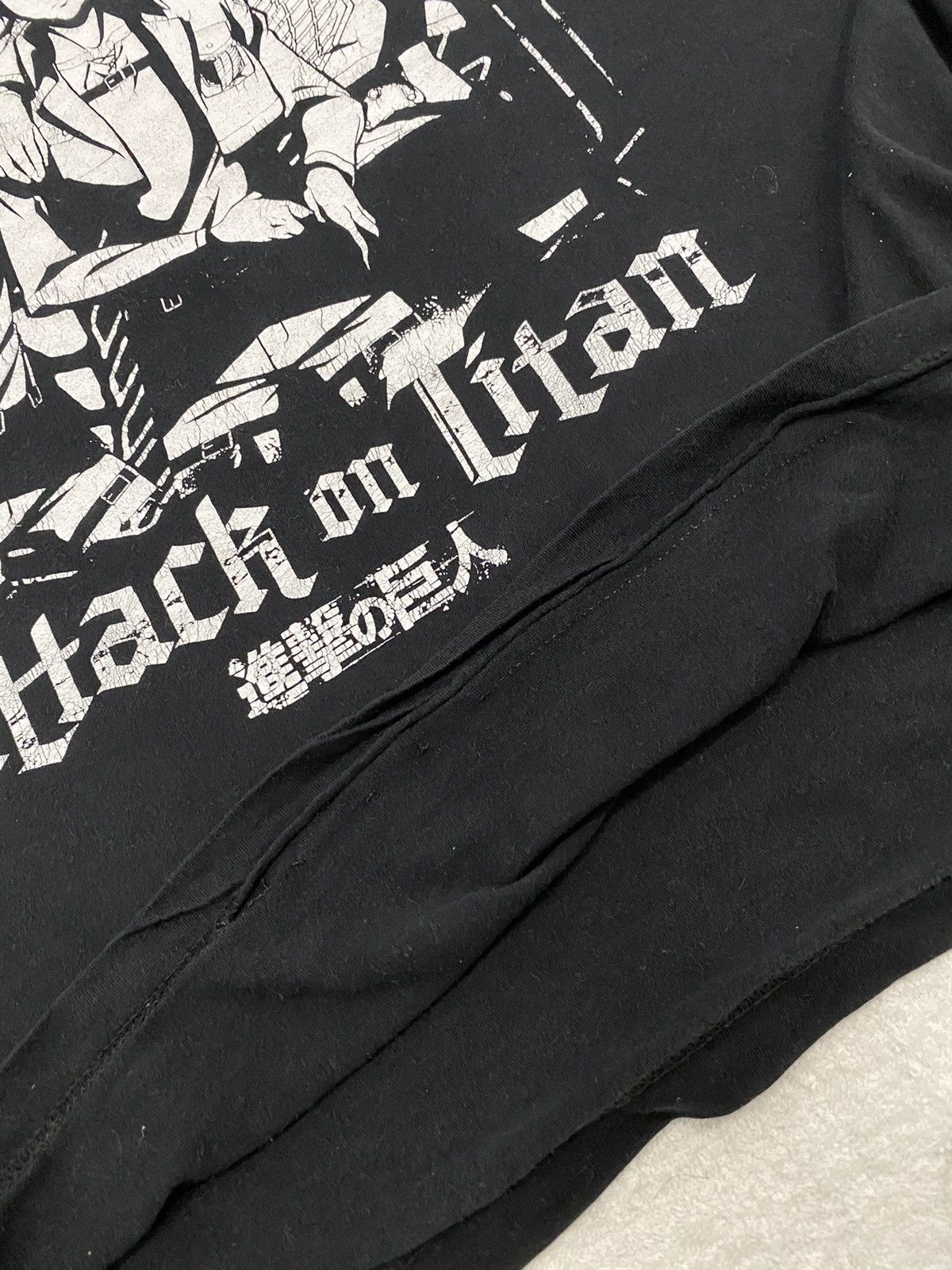 Anime Attack On Titan Japanese Anime Distressed Longsleeve Tees Size US L / EU 52-54 / 3 - 11 Thumbnail