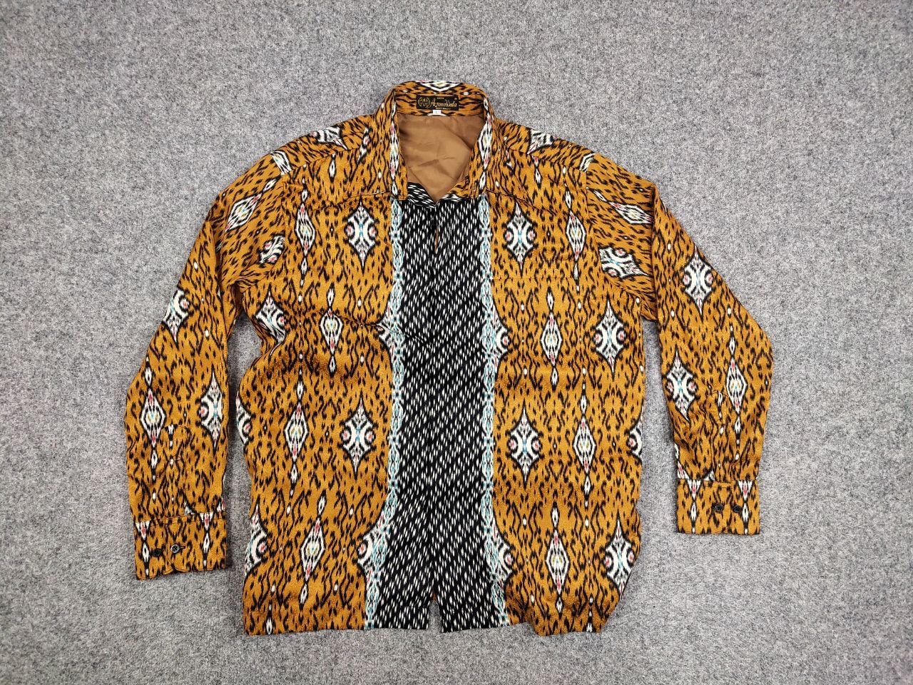 Other Vintage 90's Batik Arjuna Weda Japan Bright gold men's Shirt Size US L / EU 52-54 / 3 - 14 Thumbnail