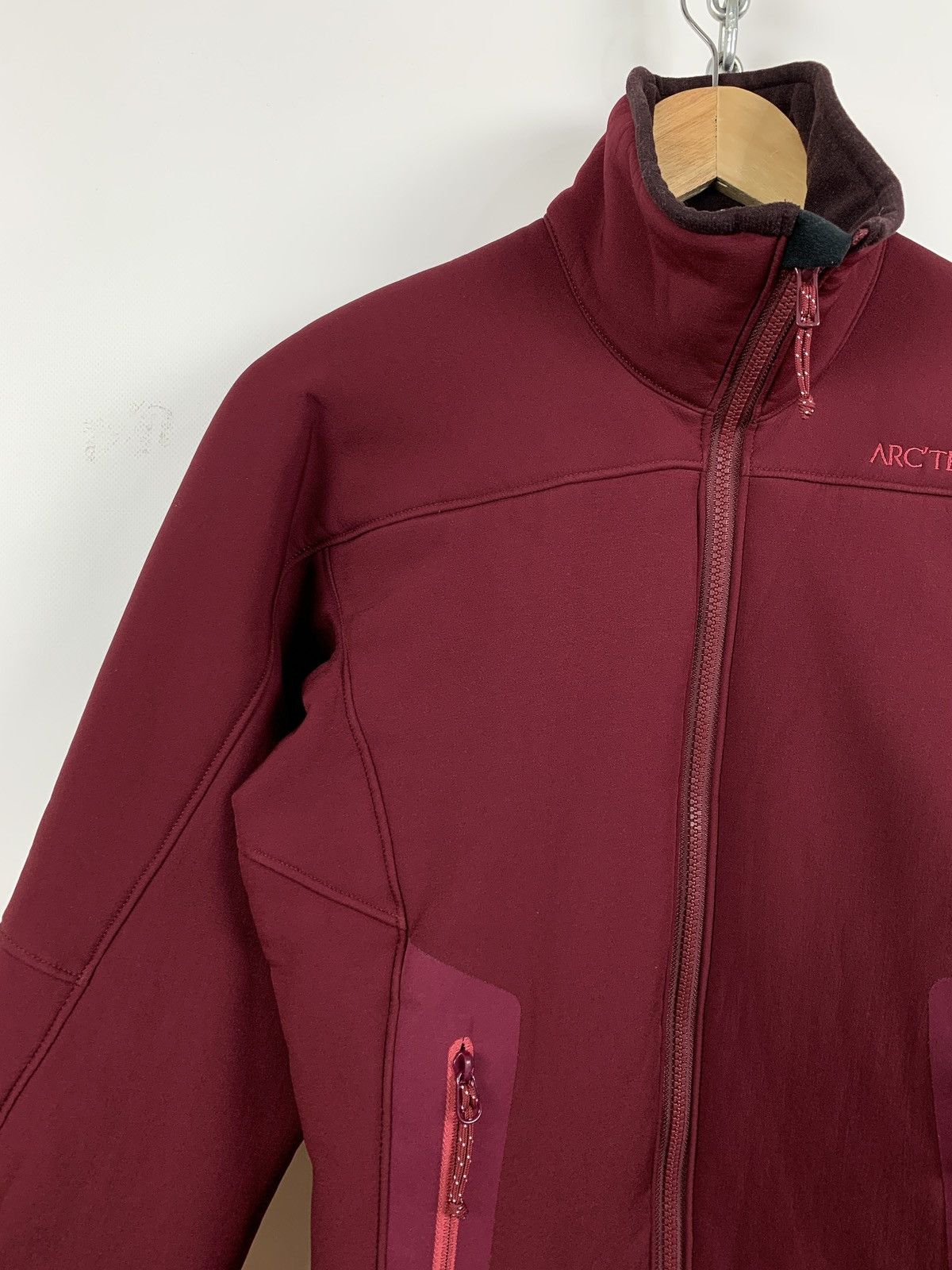 Arc'teryx Vintage Arcteryx Women’s Softshell Jacket Size S / US 4 / IT 40 - 7 Thumbnail