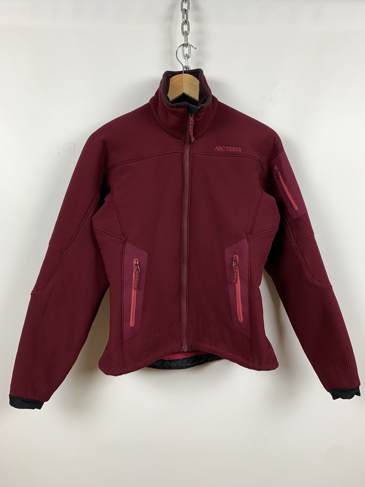 Arc'teryx Vintage Arcteryx Women’s Softshell Jacket Size S / US 4 / IT 40 - 1 Thumbnail