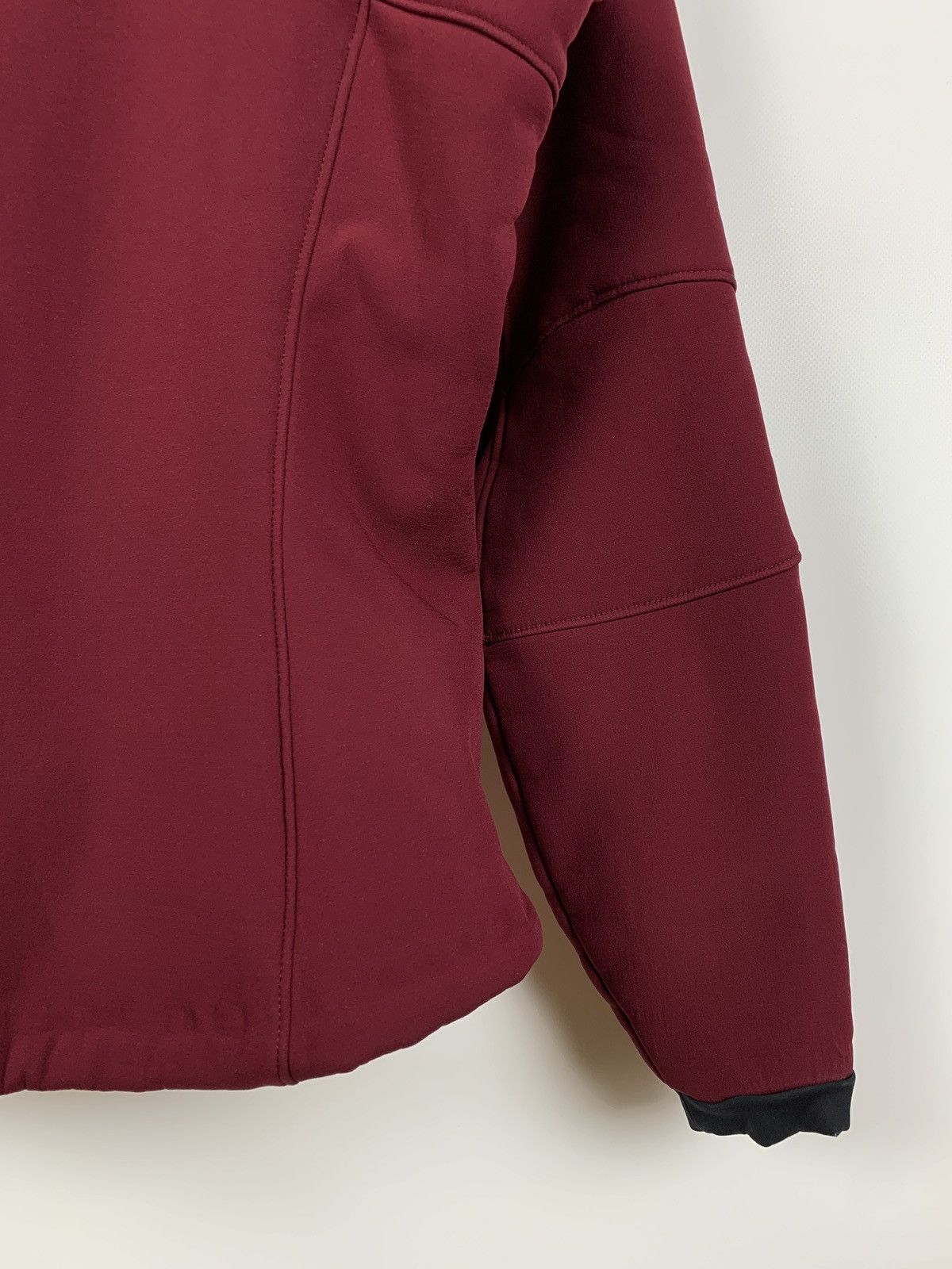 Arc'teryx Vintage Arcteryx Women’s Softshell Jacket Size S / US 4 / IT 40 - 16 Thumbnail