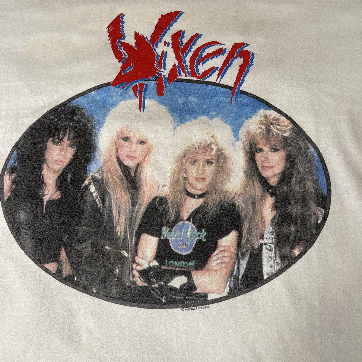 Band Tees × Vintage VINTAGE VIXEN Genuine TOUR T Shirt MILTON KEYNES UK 1989 Size US L / EU 52-54 / 3 - 6 Thumbnail