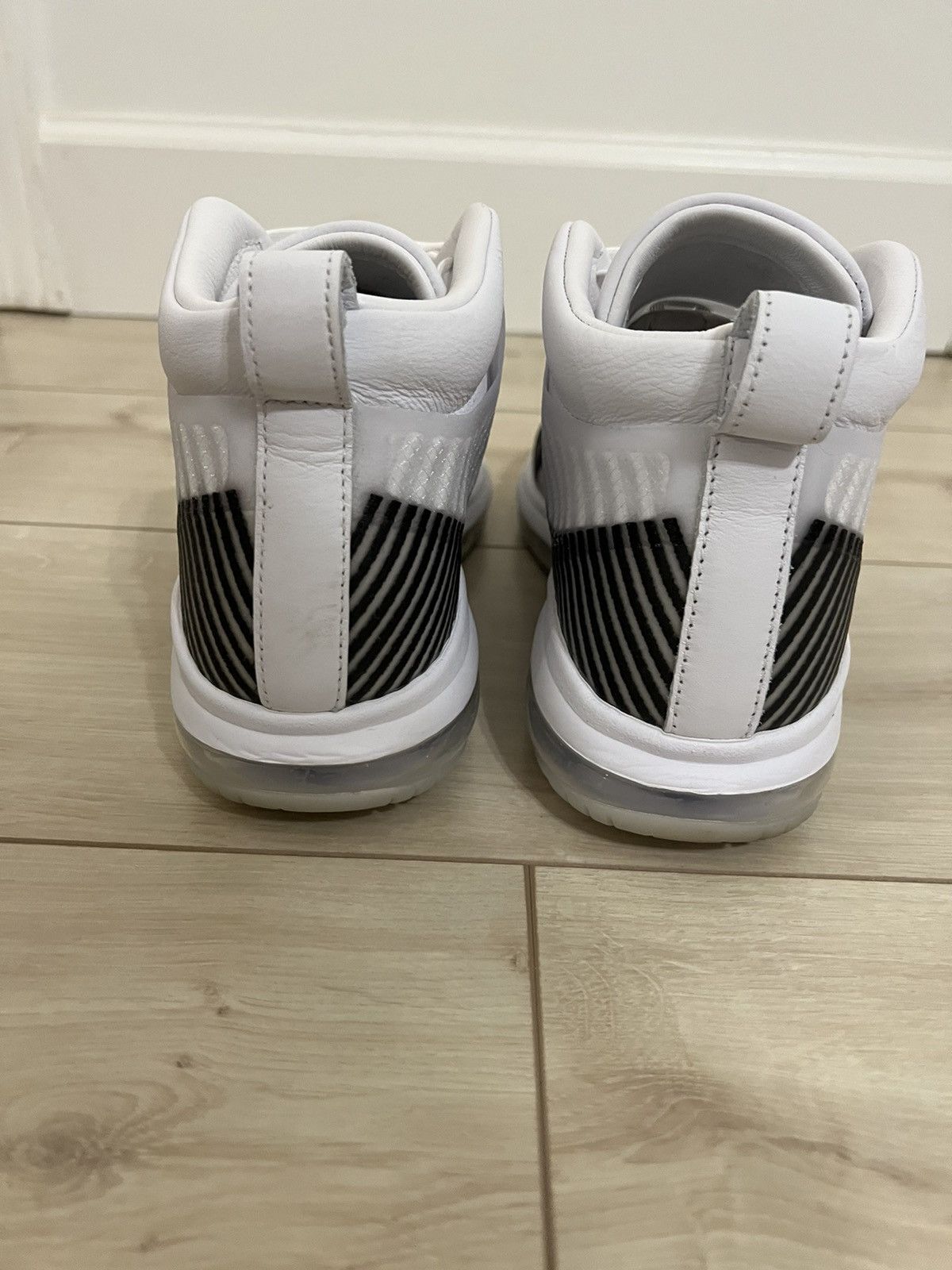 John Elliott × Nike Nike LeBron Icon John Elliott - White Size US 10 / EU 43 - 3 Thumbnail