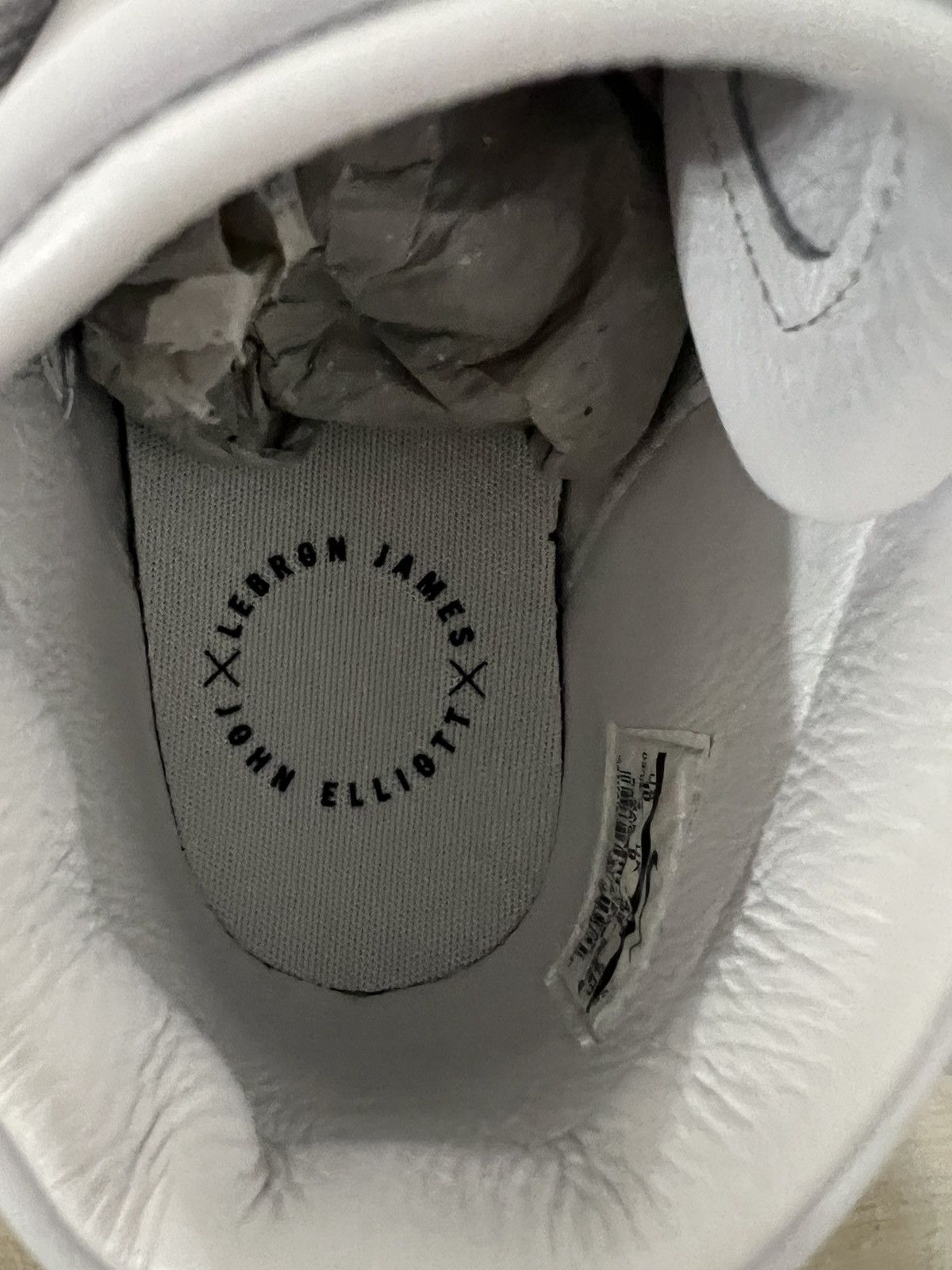 John Elliott × Nike Nike LeBron Icon John Elliott - White Size US 10 / EU 43 - 8 Thumbnail