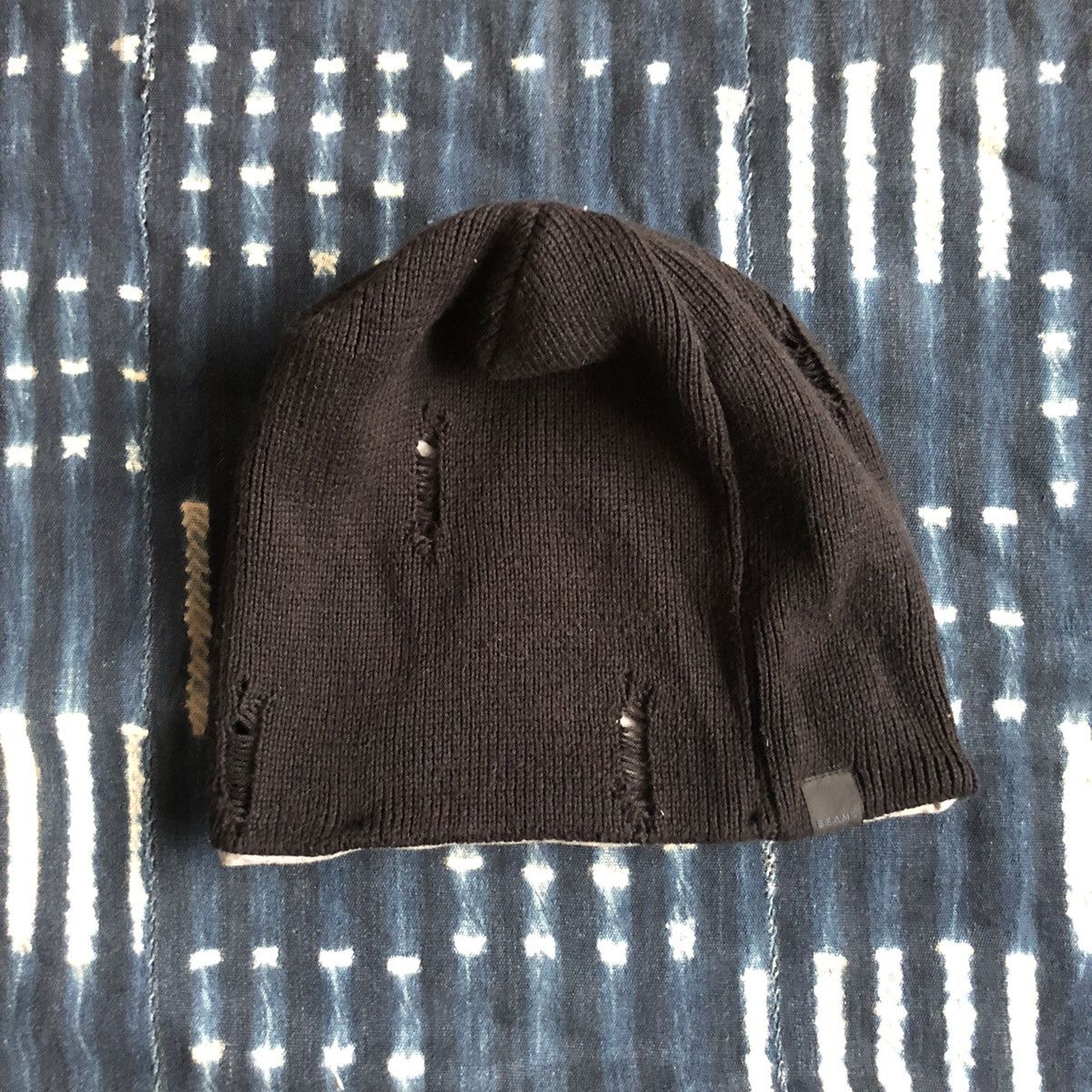 If Six Was Nine Beams Japan Reversible Damage Beanie Size ONE SIZE - 1 Thumbnail