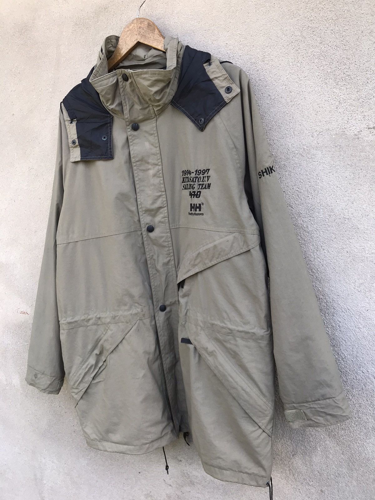 Helly Hansen VINTAGE HELLY HANSEN KITASATO SAILING TEAM RACING PARKA JCKT Size US L / EU 52-54 / 3 - 4 Thumbnail
