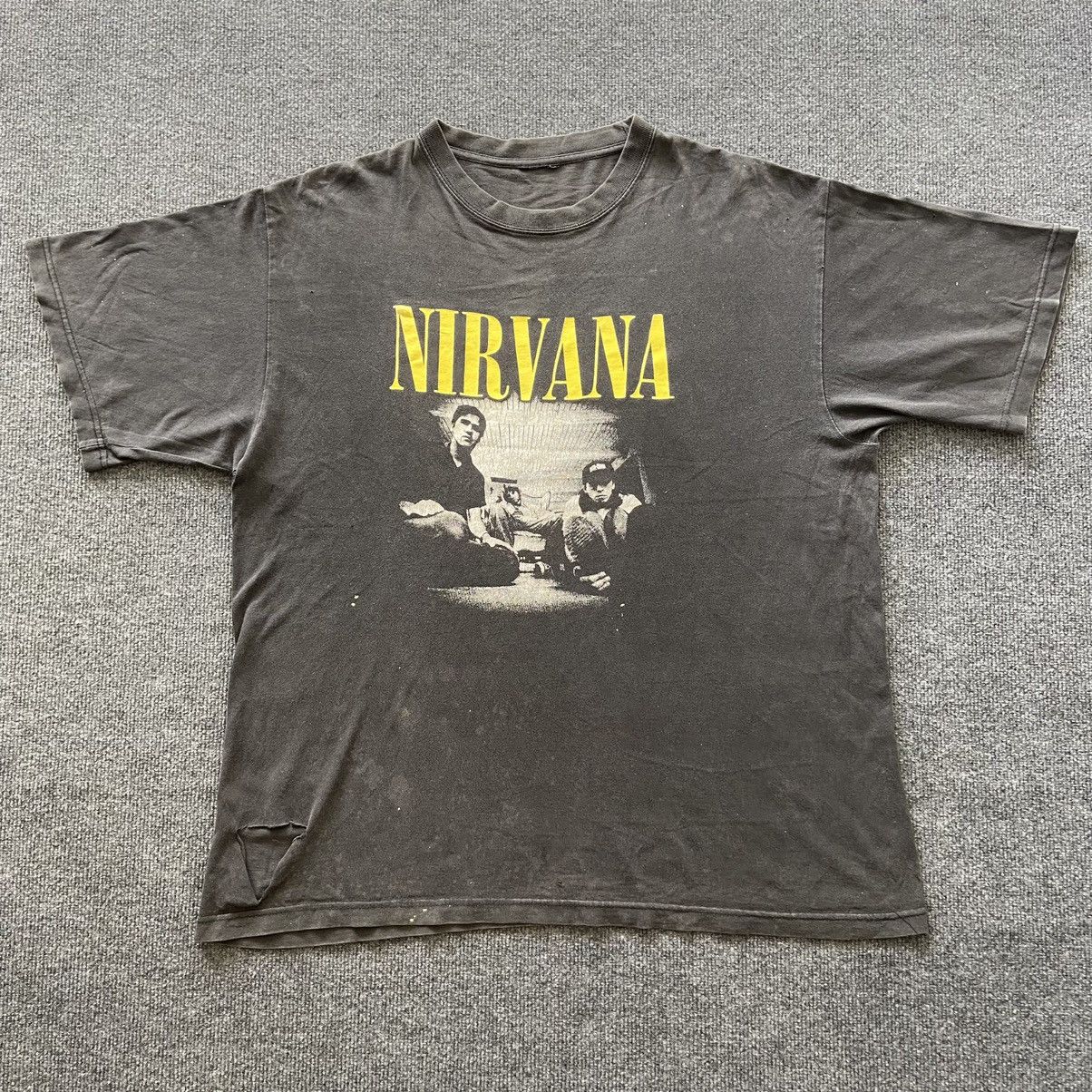 Nirvana × Vintage Nirvana Rock Band American Distressed Tshirt Size US XL / EU 56 / 4 - 1 Thumbnail