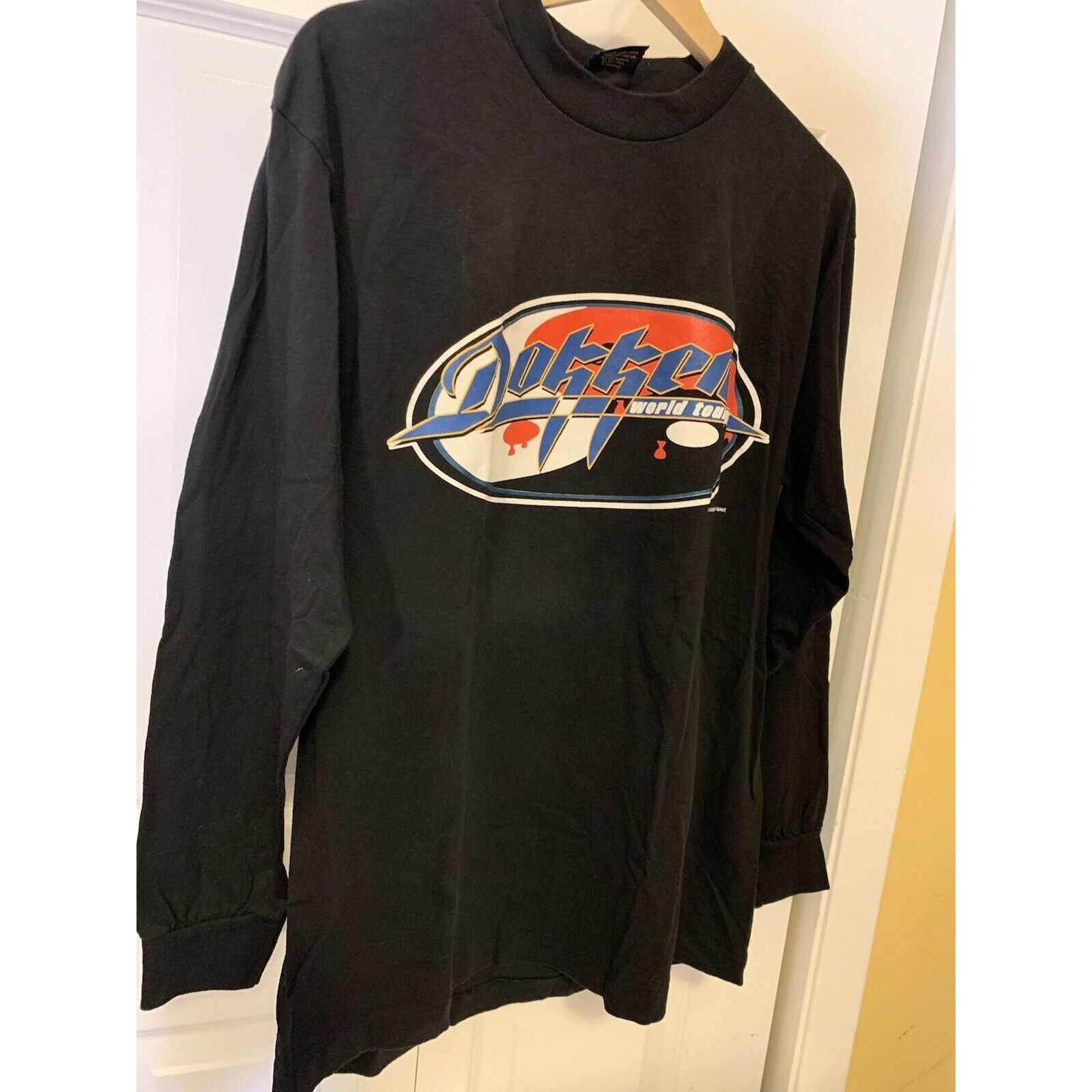 Giant Vintage DOKKEN WORLD TOUR 1995 Men’s Sz L T Shirt Rock Metal Size US L / EU 52-54 / 3 - 4 Thumbnail