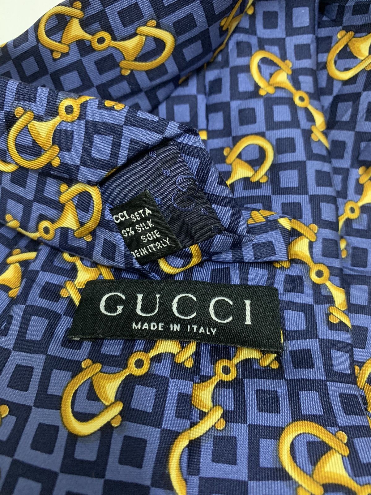 Gucci Vintage Gucci Blue Gold Silk Tie Made In Italy Size ONE SIZE - 4 Thumbnail