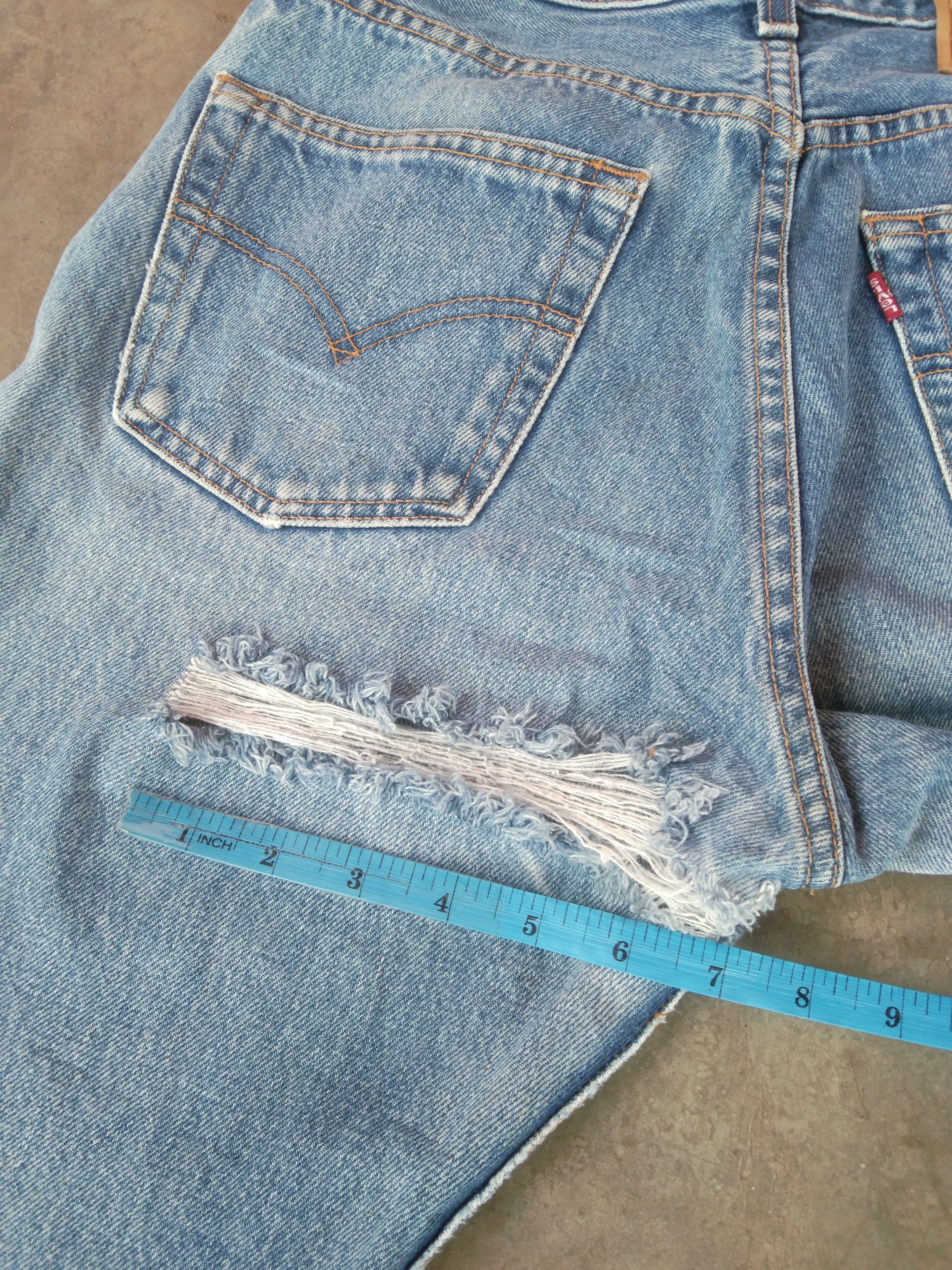 Levi's Vintage Levi's 501 Light Wash Distressed Jeans 28x31 Size US 28 / EU 44 - 4 Thumbnail