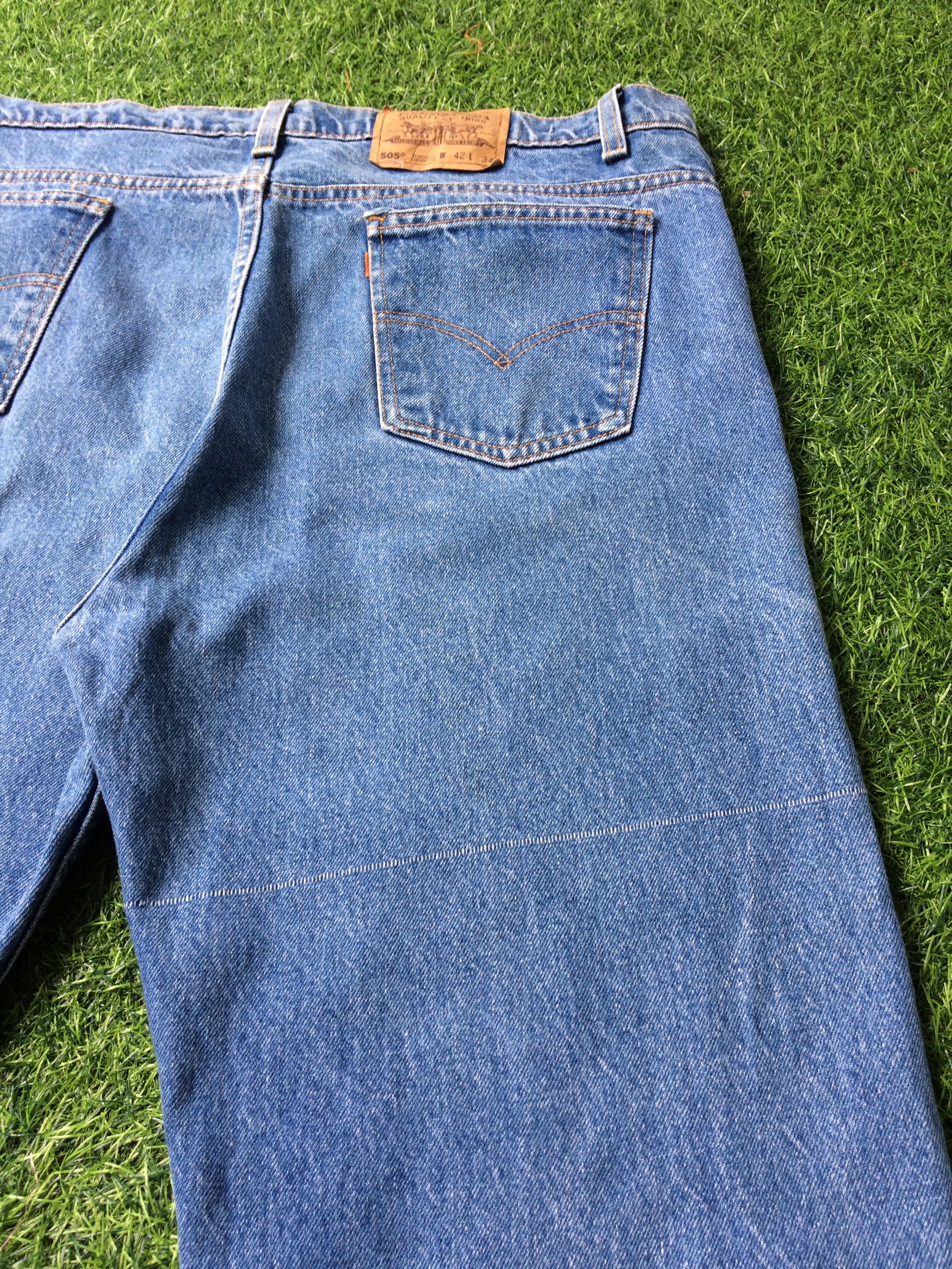 Levi's Vintage Distressed Levis 505 Jeans #B-472 Size US 41 - 6 Thumbnail