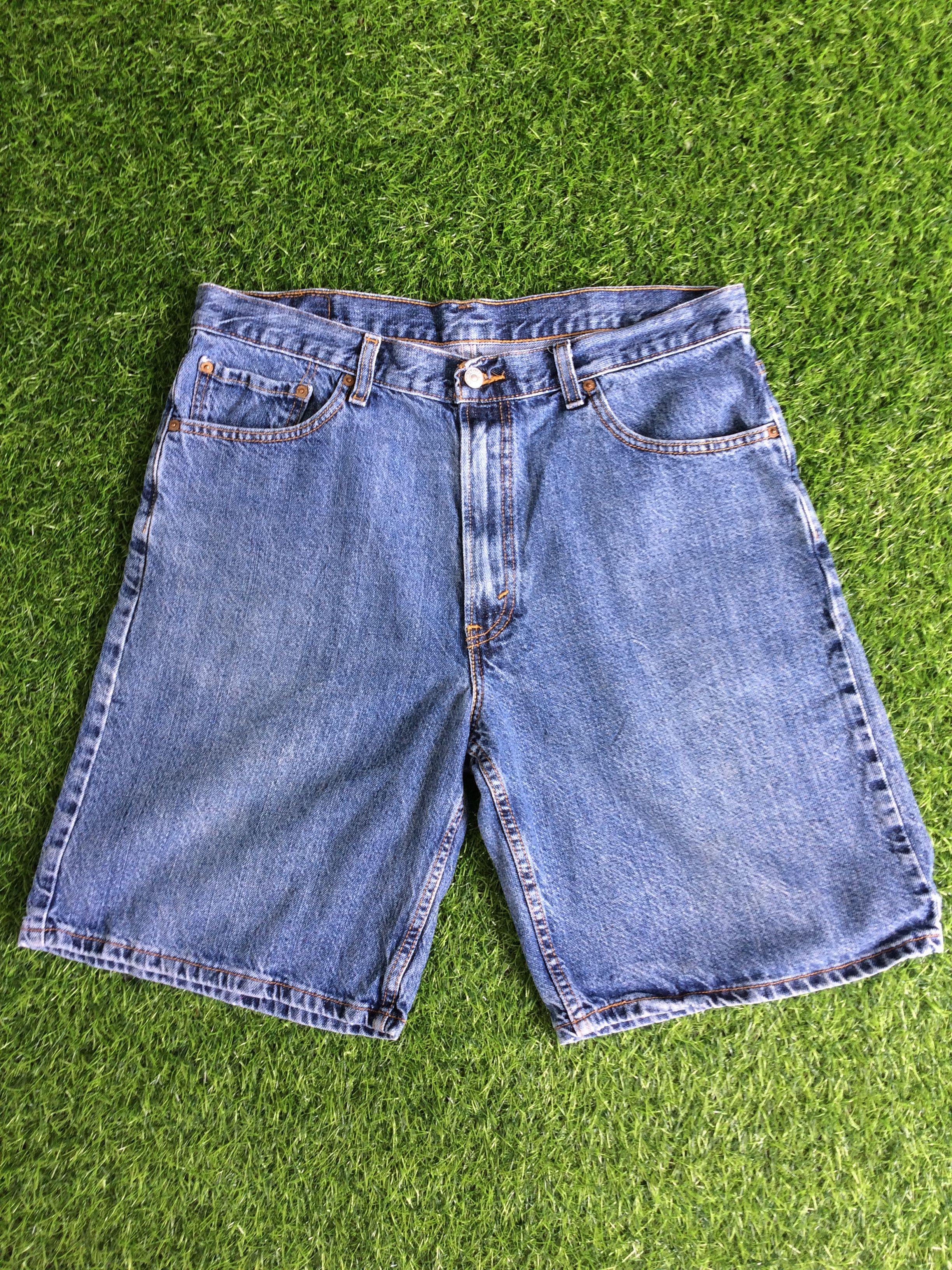 Levi's 550 Short Denim Jeans #B-037