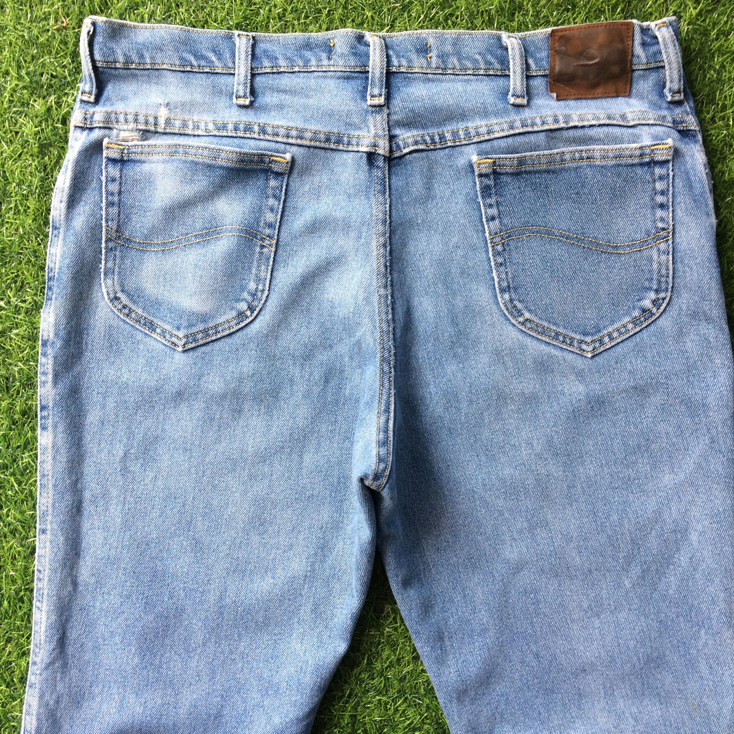 Lee Lee Ripped Jeans #B-921 Size US 35 - 6 Thumbnail