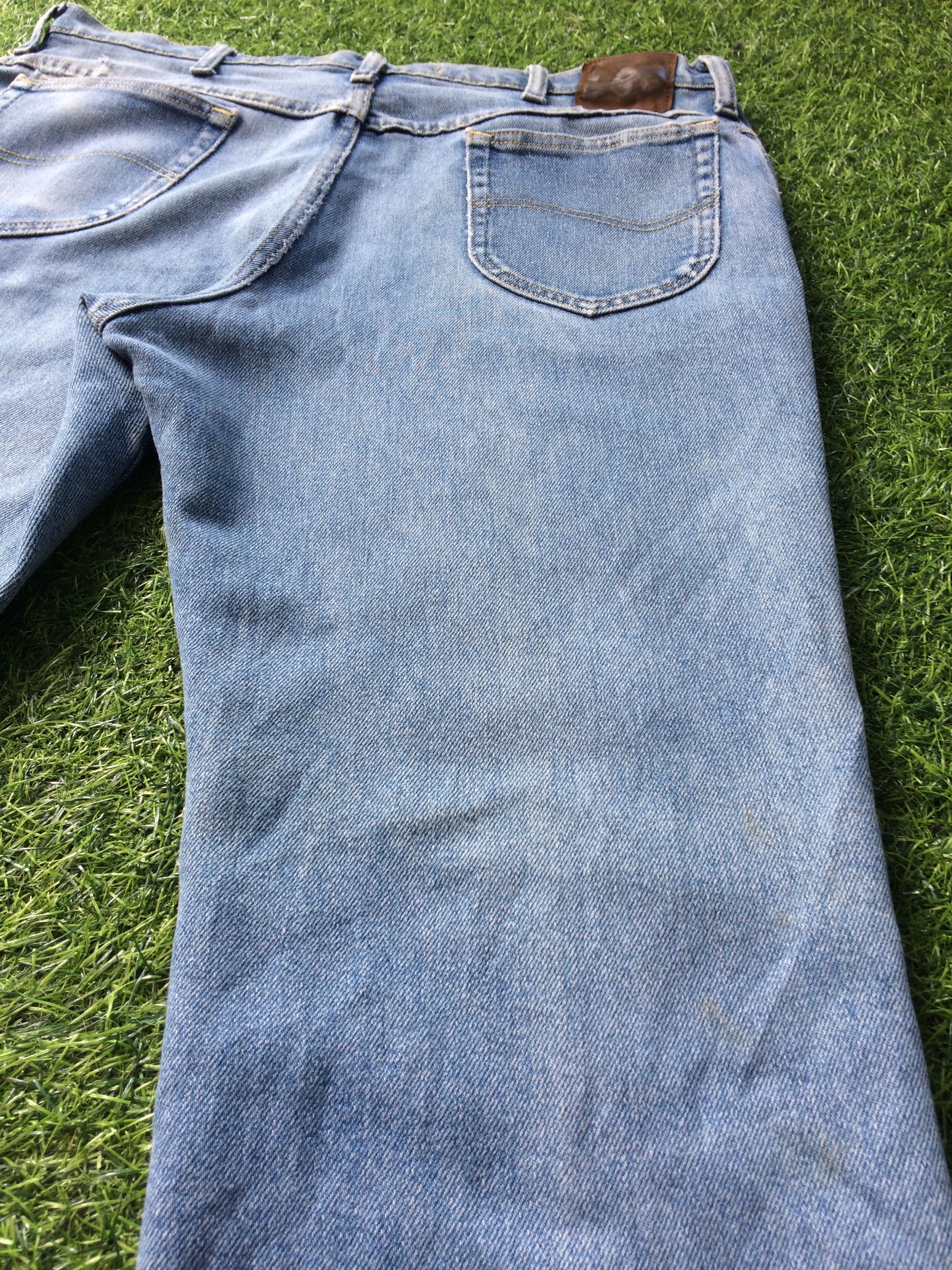 Lee Lee Ripped Jeans #B-921 Size US 35 - 8 Thumbnail