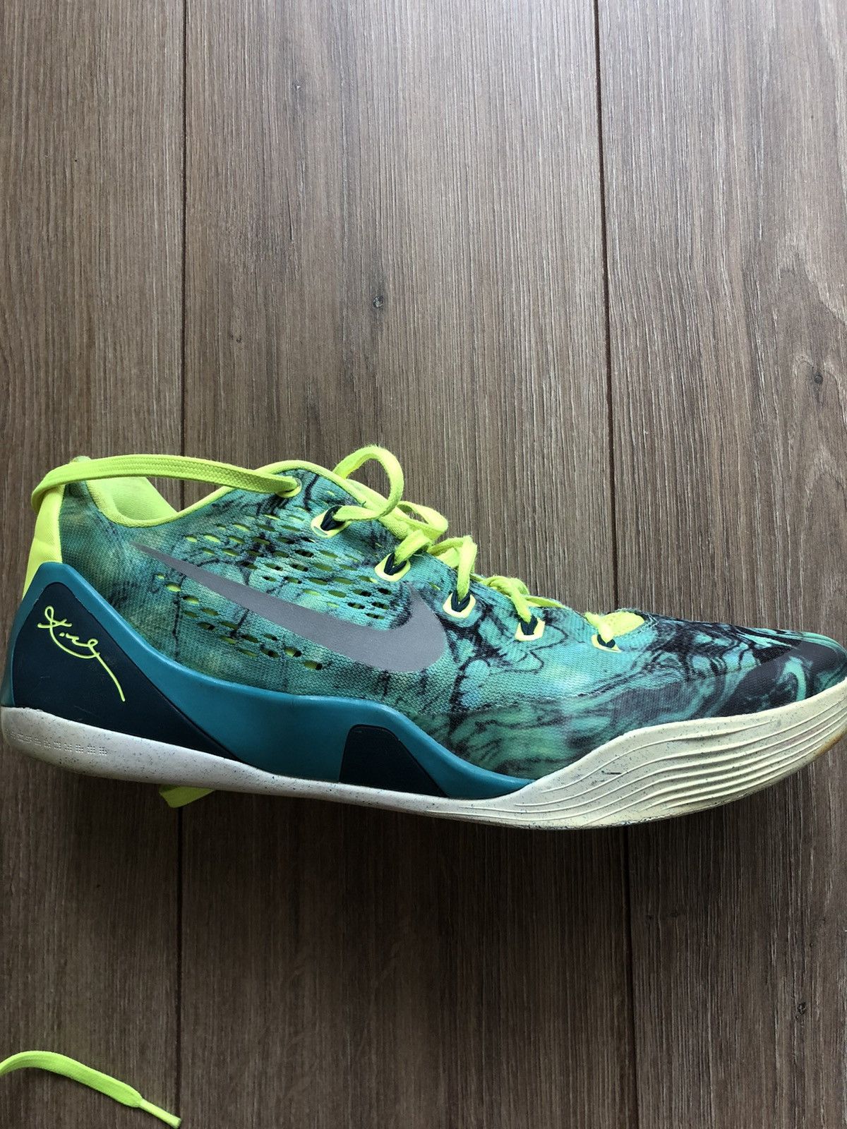 Nike × Vintage OG 2014 Nike Zoom Kobe IX EM (9) easter 🐣 Size US 12.5 / EU 45-46 - 13 Thumbnail