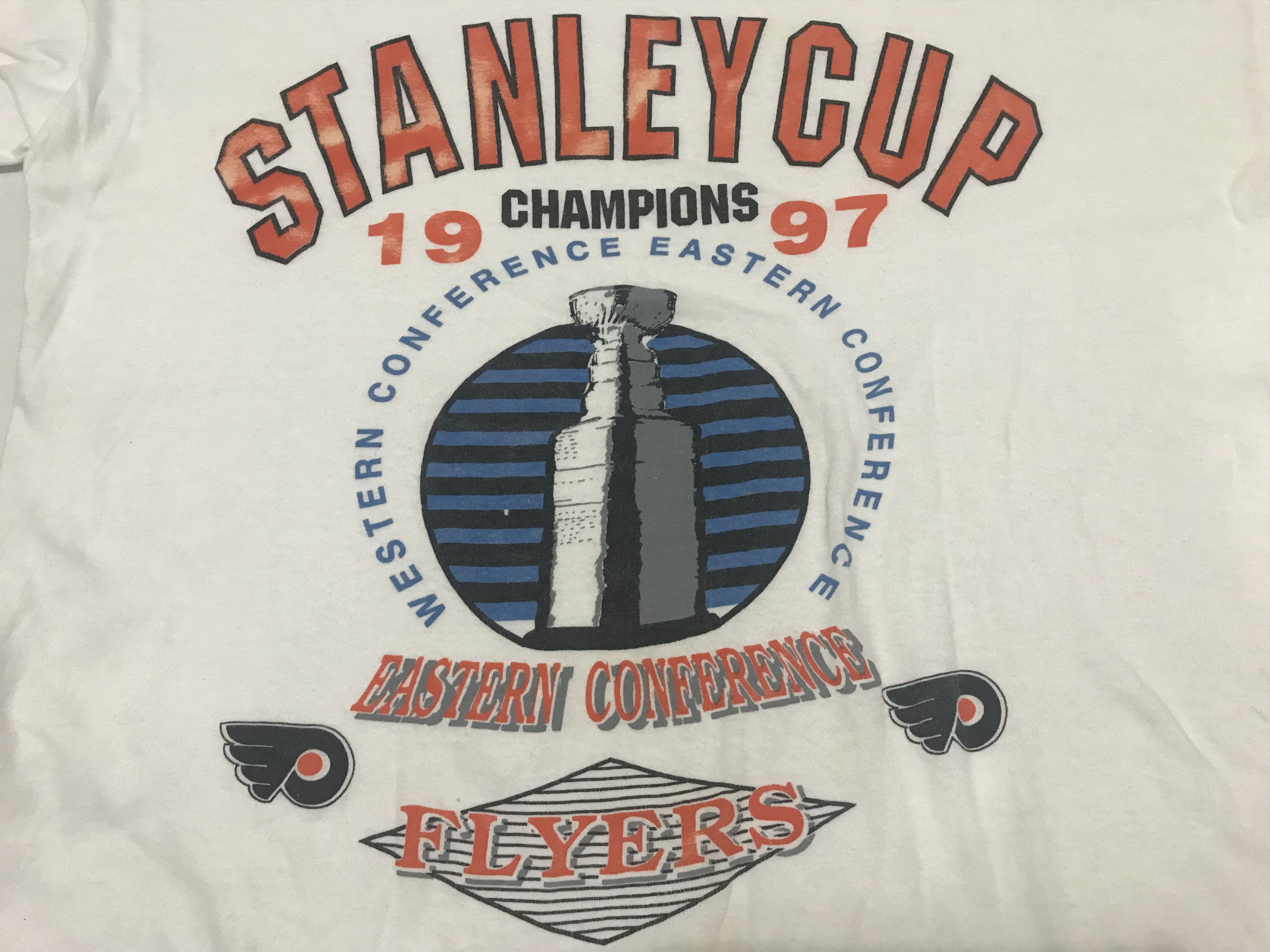 NHL Vintage 1997 Stanley Cup Champions Philadephia Flyers TShirt Size US L / EU 52-54 / 3 - 8 Thumbnail