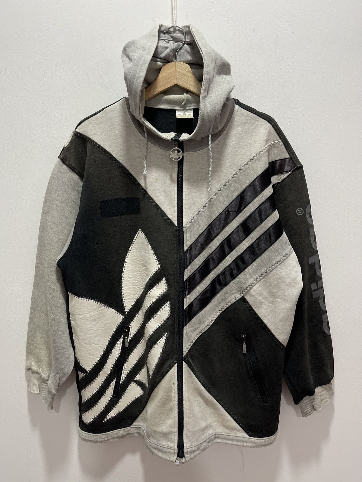 VINTAGE ADIDAS TREFOIL BIG LOGO PVC LOGO SUN FADED HOODIE
