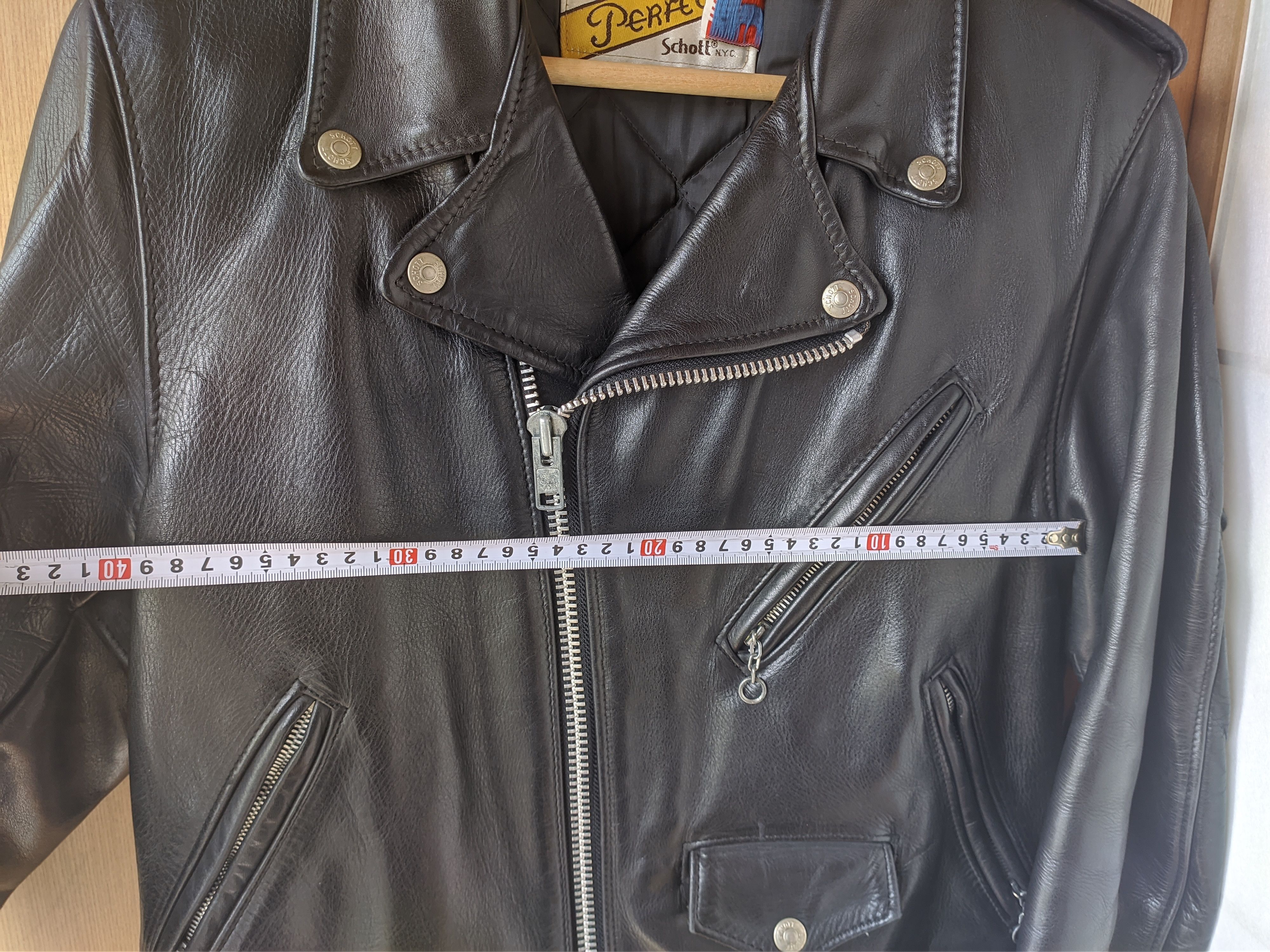 Schott Vintage Schott Perfecto 118 size 38 Size US M / EU 48-50 / 2 - 10 Thumbnail