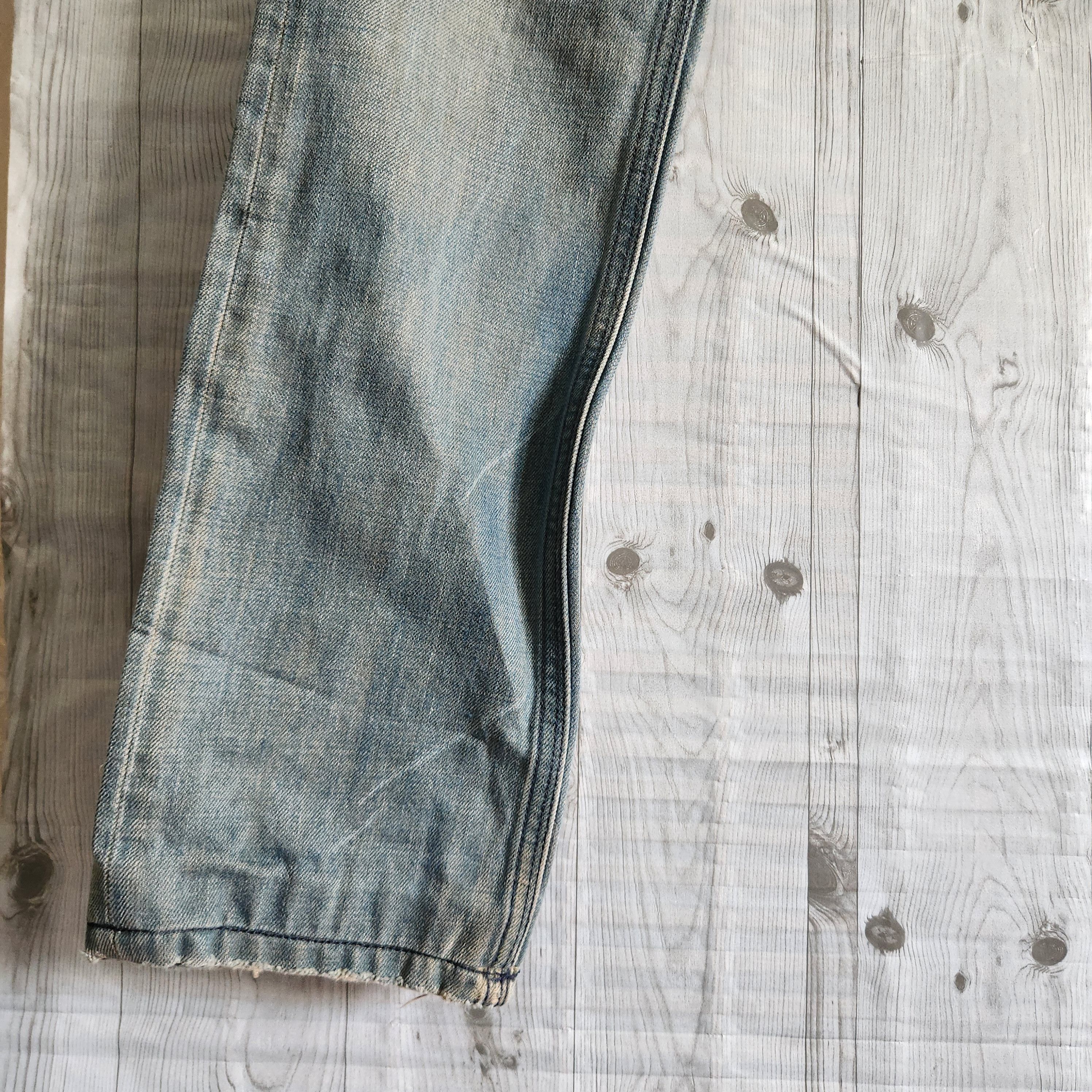 Diesel Vintage Diesel Thanaz Denim Jeans Made In Italy Size US 31 - 17 Thumbnail