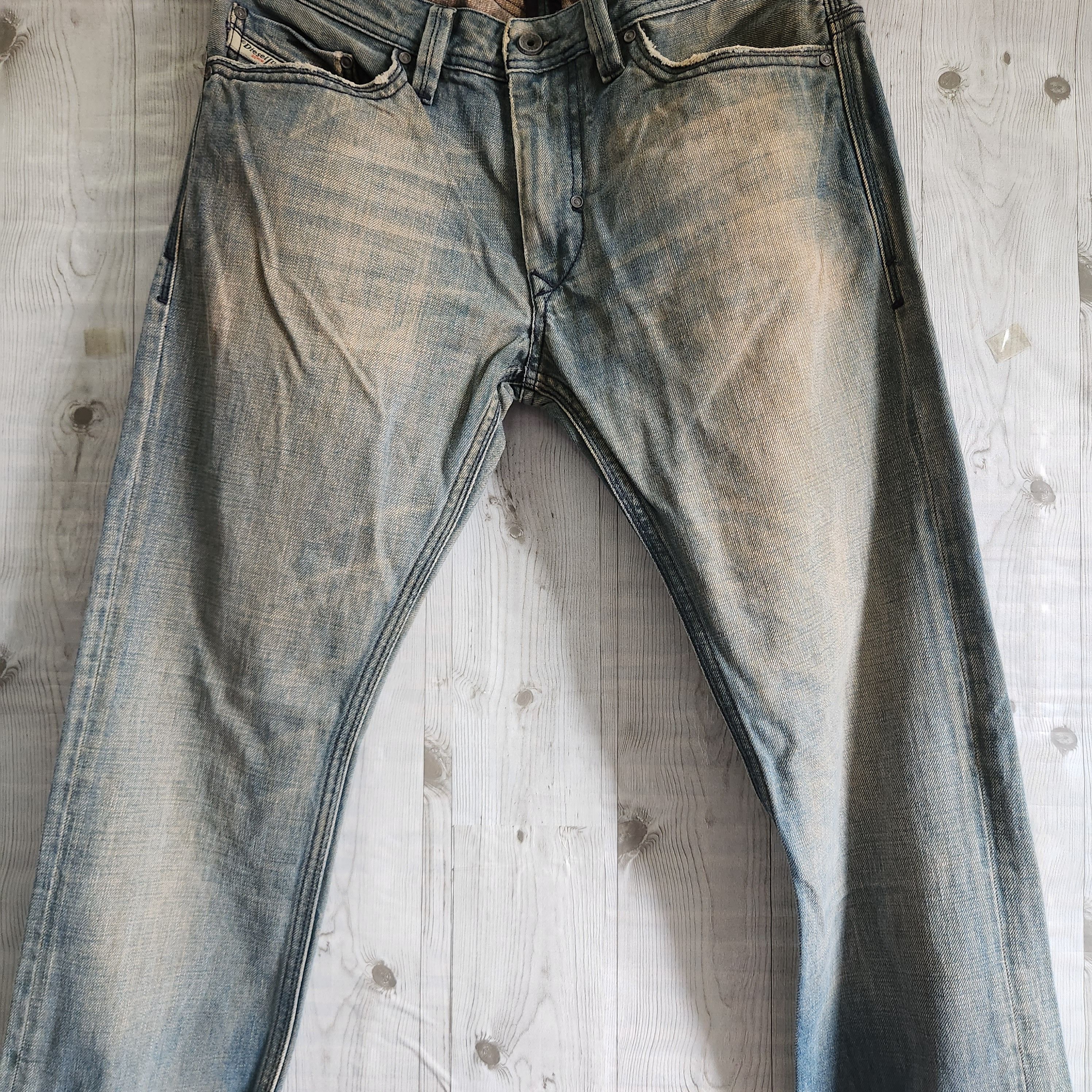 Diesel Vintage Diesel Thanaz Denim Jeans Made In Italy Size US 31 - 18 Thumbnail