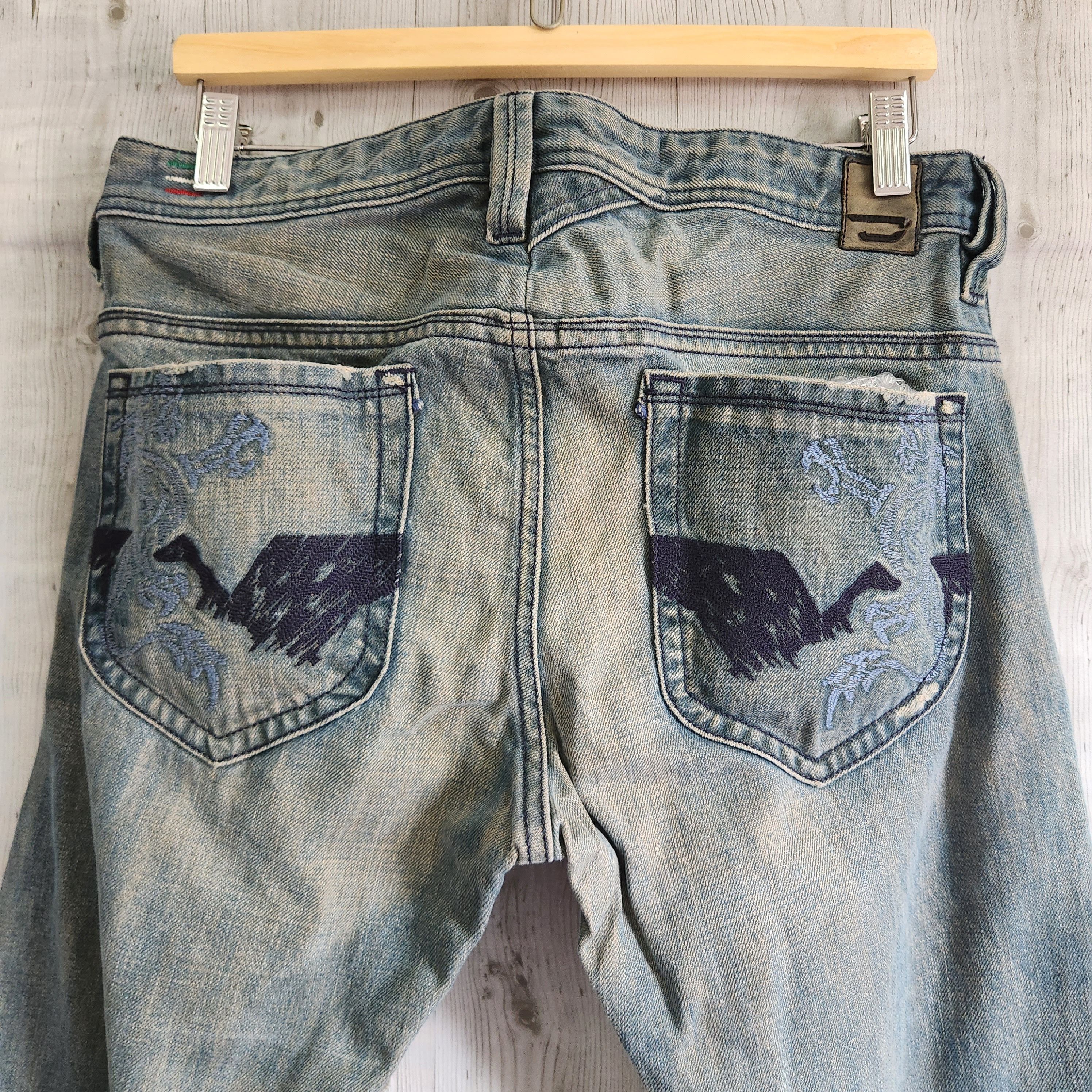Diesel Vintage Diesel Thanaz Denim Jeans Made In Italy Size US 31 - 13 Thumbnail