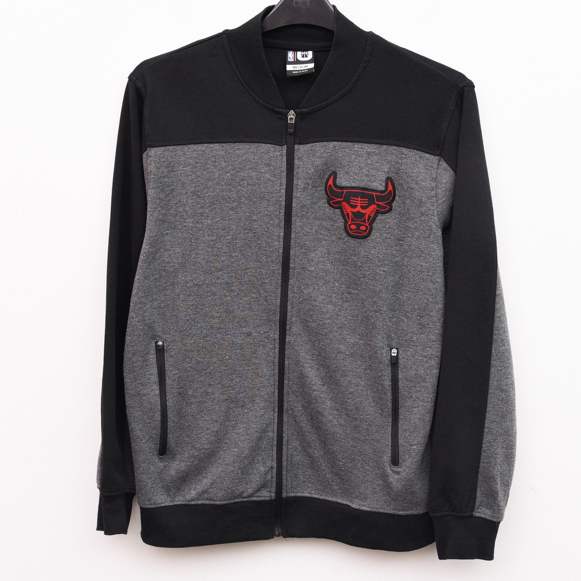NBA Chicago Bulls M Bomber Jacket Tracksuit Sweatshirt Jumper Size US M / EU 48-50 / 2 - 1 Thumbnail
