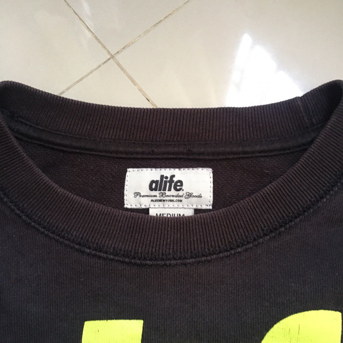 Alife floral alife Size US M / EU 48-50 / 2 - 3 Thumbnail