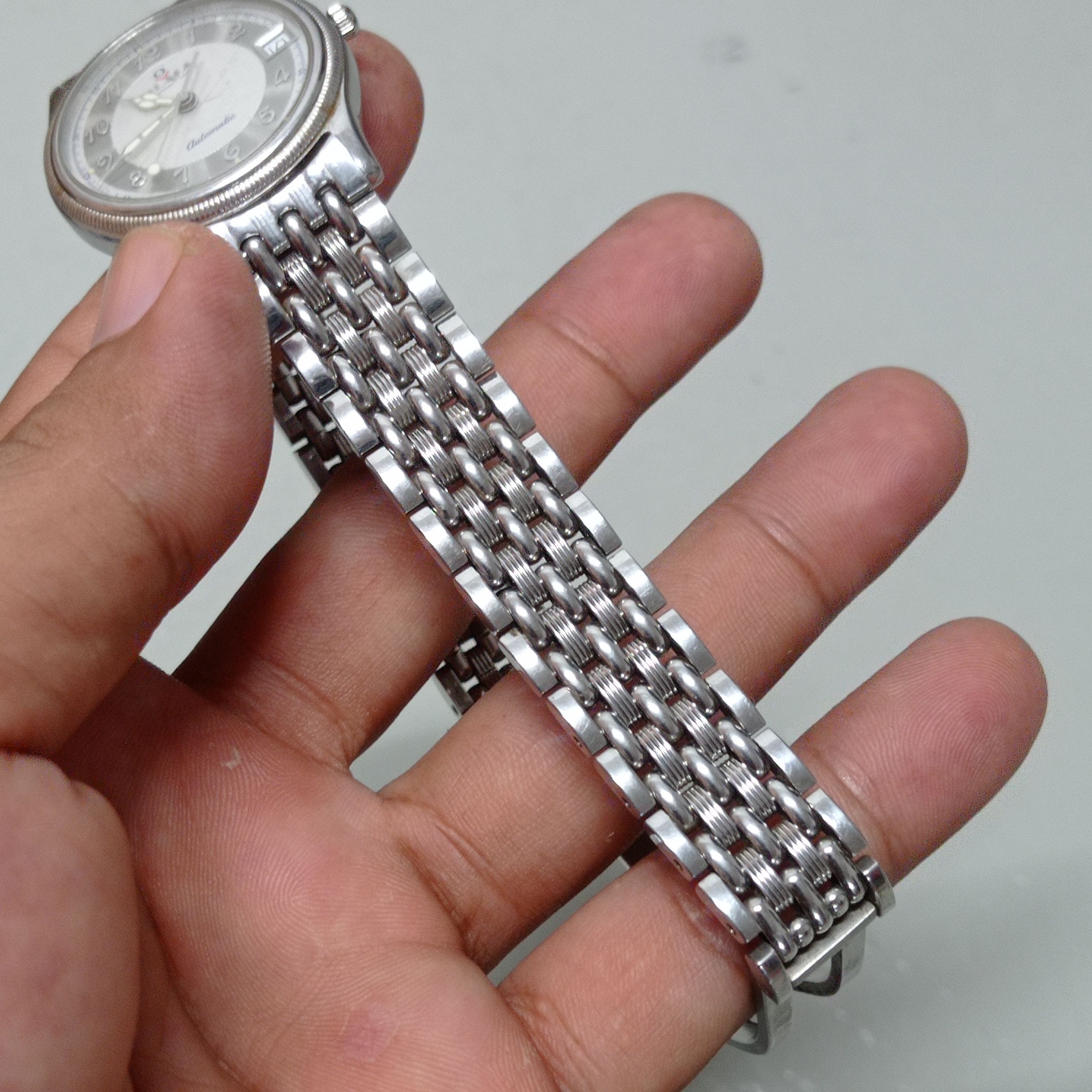 Vintage Vintage Luxury AUTOMATIC WATCH BY "OLMA" SWISS 25 JEWELS Size ONE SIZE - 16 Thumbnail