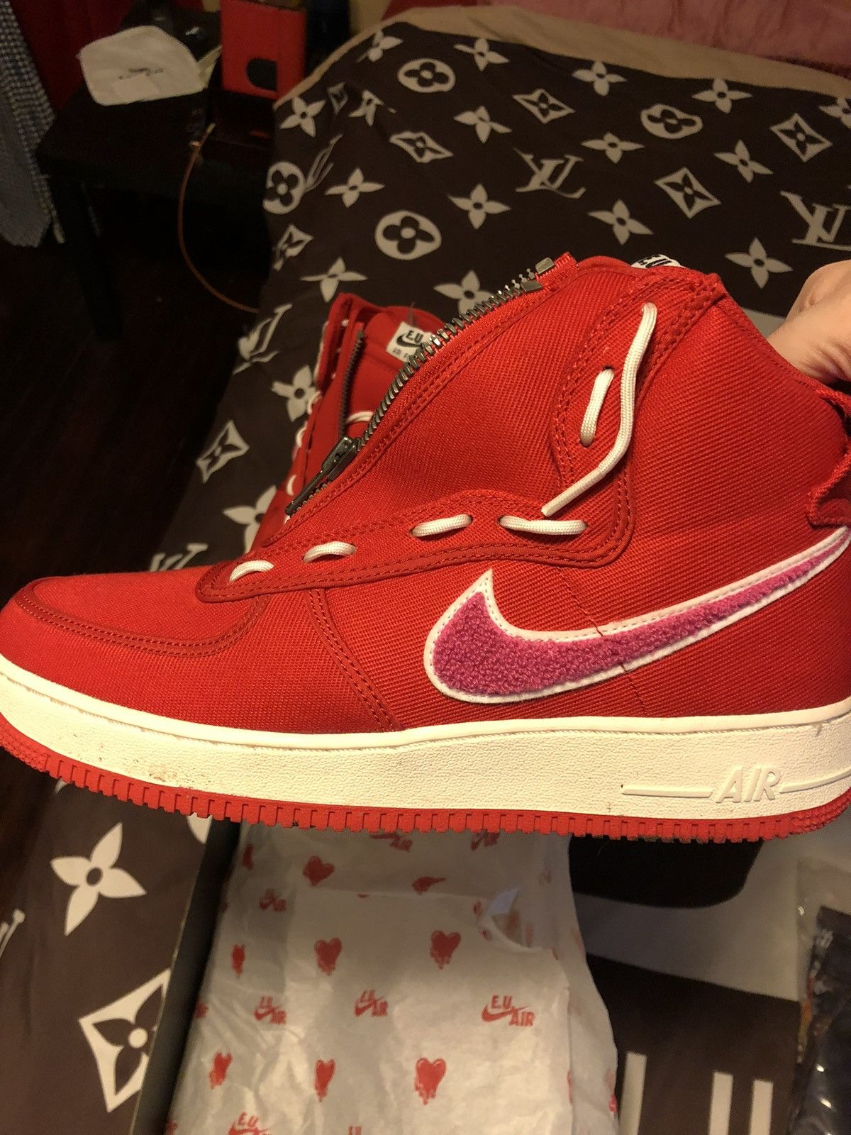 Air Force one high emotionally unavailable