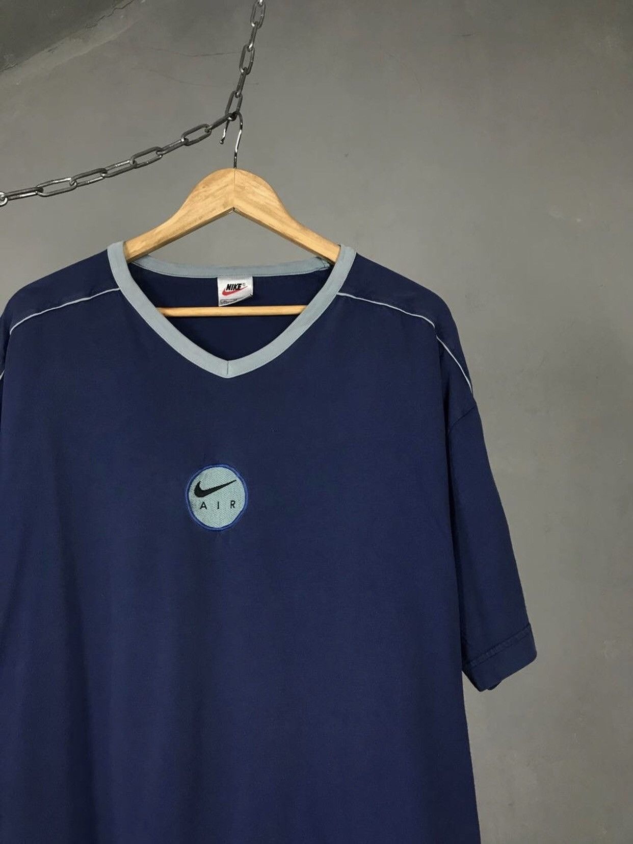 Nike Nike Air swoosh streetwear vintage center logo tee Size US XL / EU 56 / 4 - 2 Thumbnail