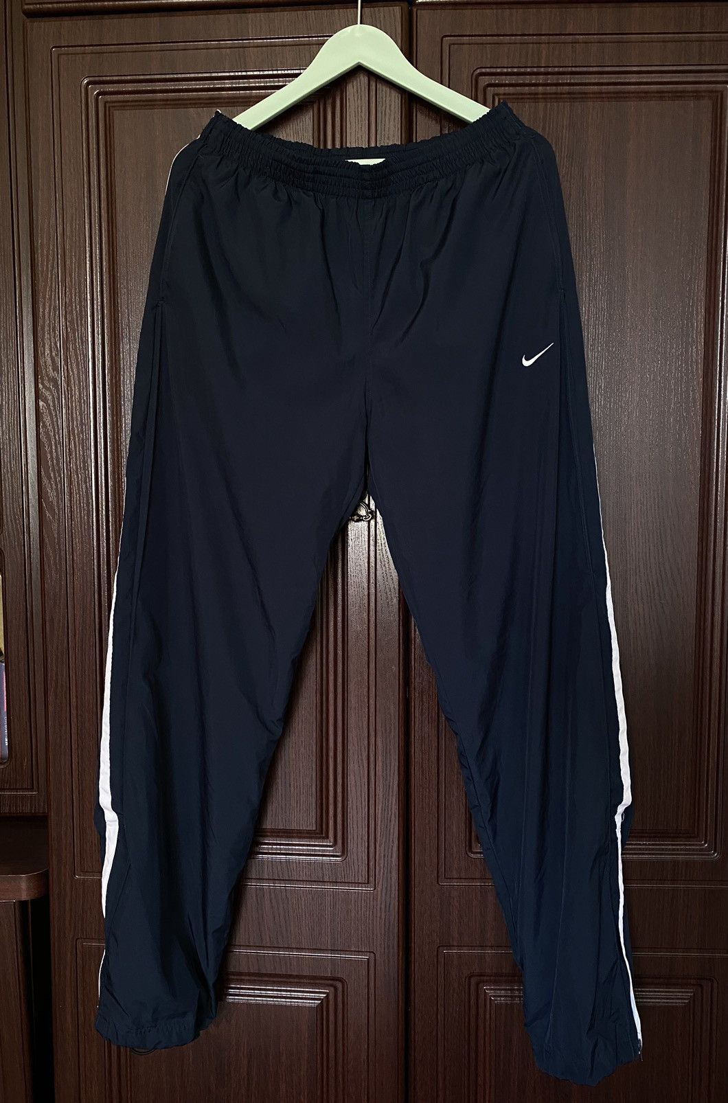 Nike Vintage Nike Y2K Nylon Drill Track Pants Joggers Swoosh Size US 32 / EU 48 - 1 Thumbnail