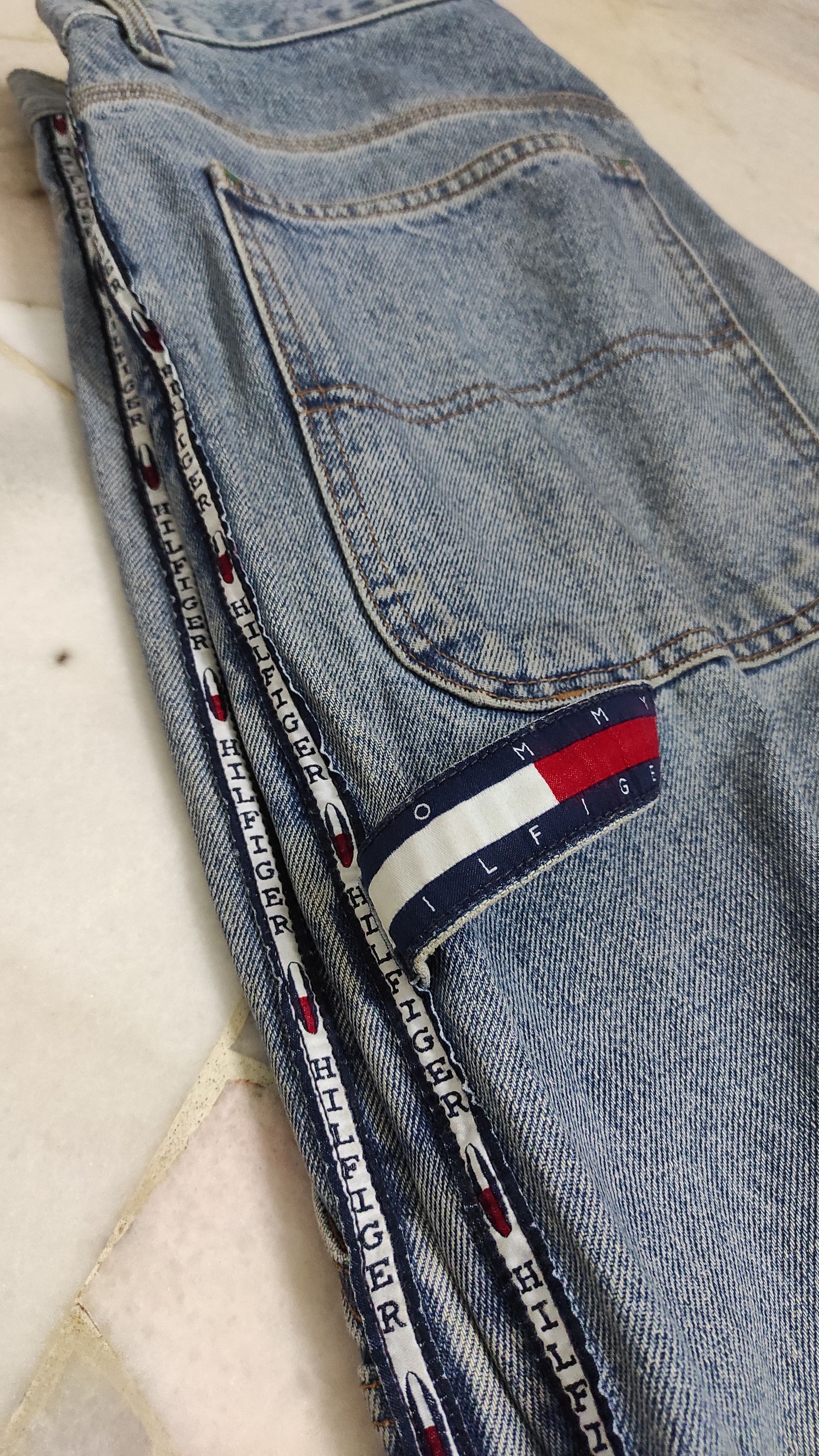 Tommy Hilfiger Fw1998 Runaway TOMMY JEANS side logo's carpenter jeans Size US 32 / EU 48 - 8 Thumbnail