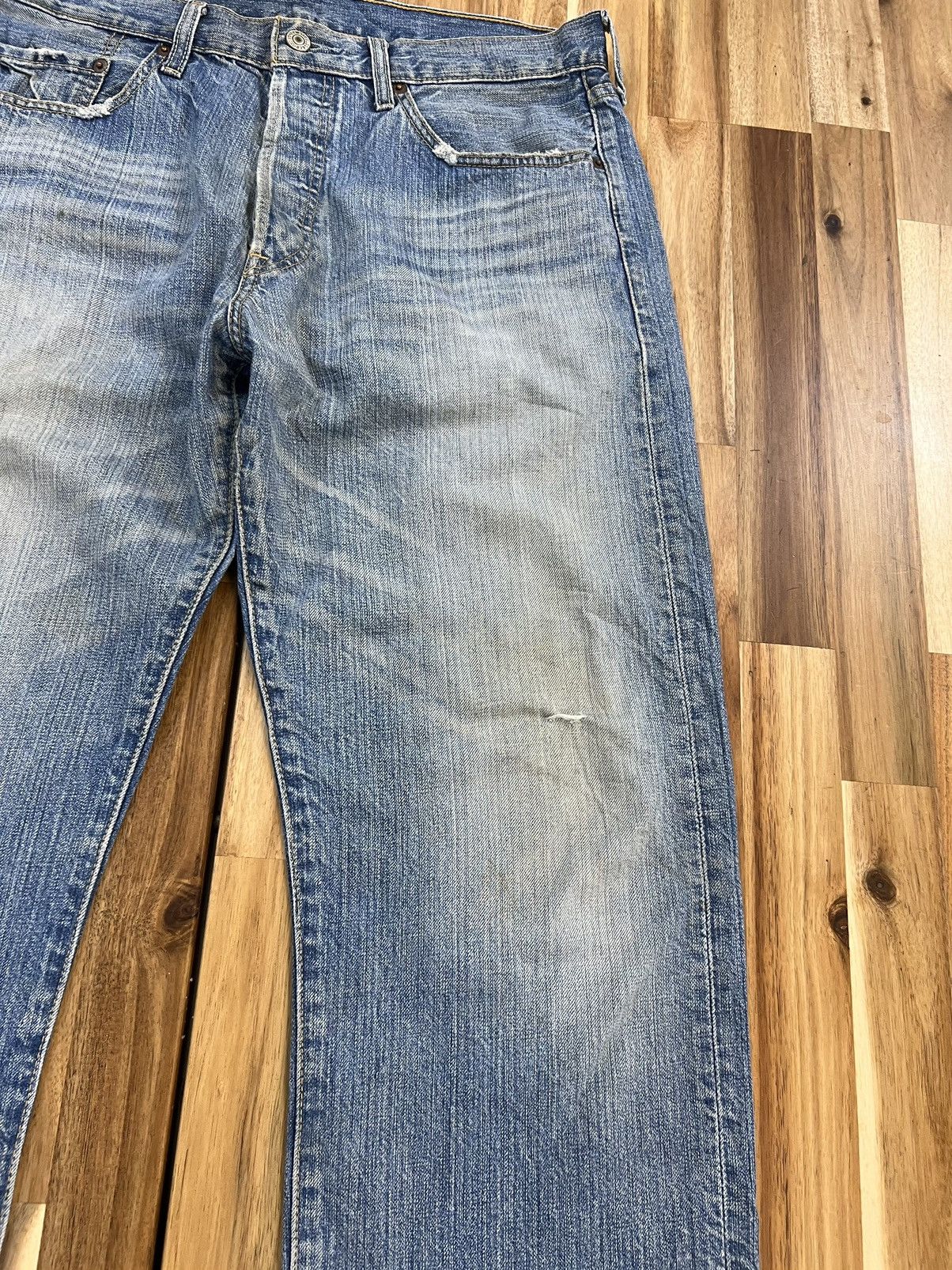 Levi's Vintage Levis 501 Distressed Denim Jeans Size US 32 / EU 48 - 3 Thumbnail