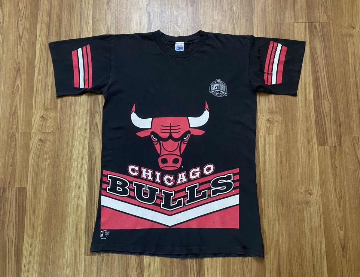 NBA Vintage Chicago Bulls T Shirt Mikel Jordan Tee Lakers Suns Size US L / EU 52-54 / 3 - 1 Thumbnail