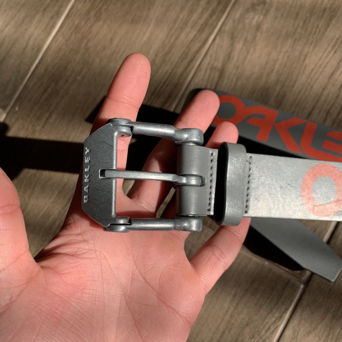 vintage Oakley belt