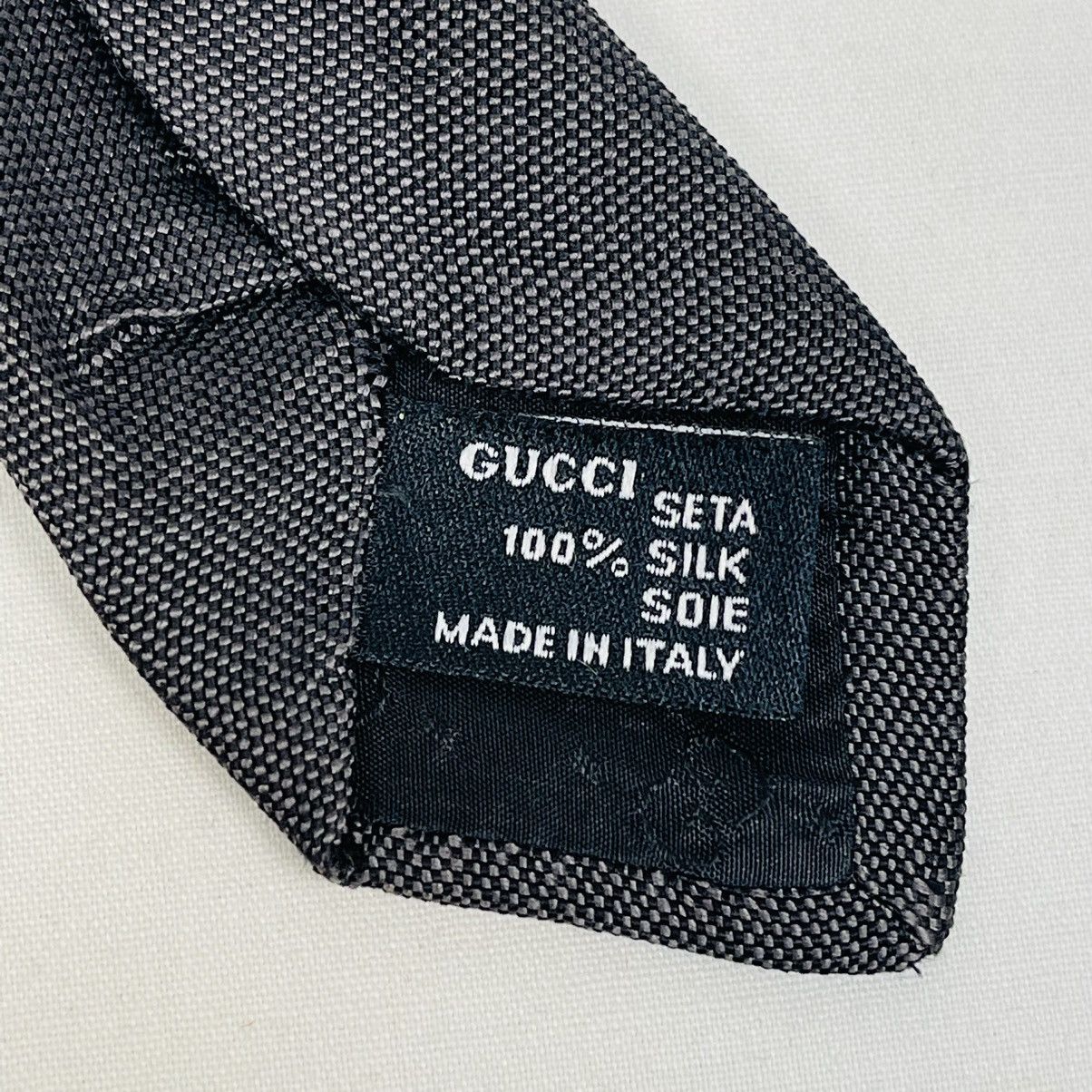 VINTAGE GUCCI TIE