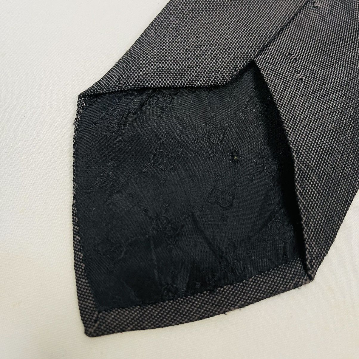 VINTAGE GUCCI TIE