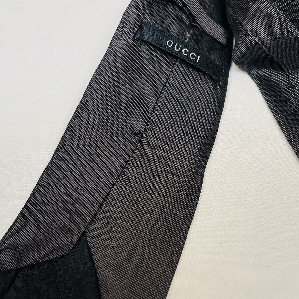 VINTAGE GUCCI TIE