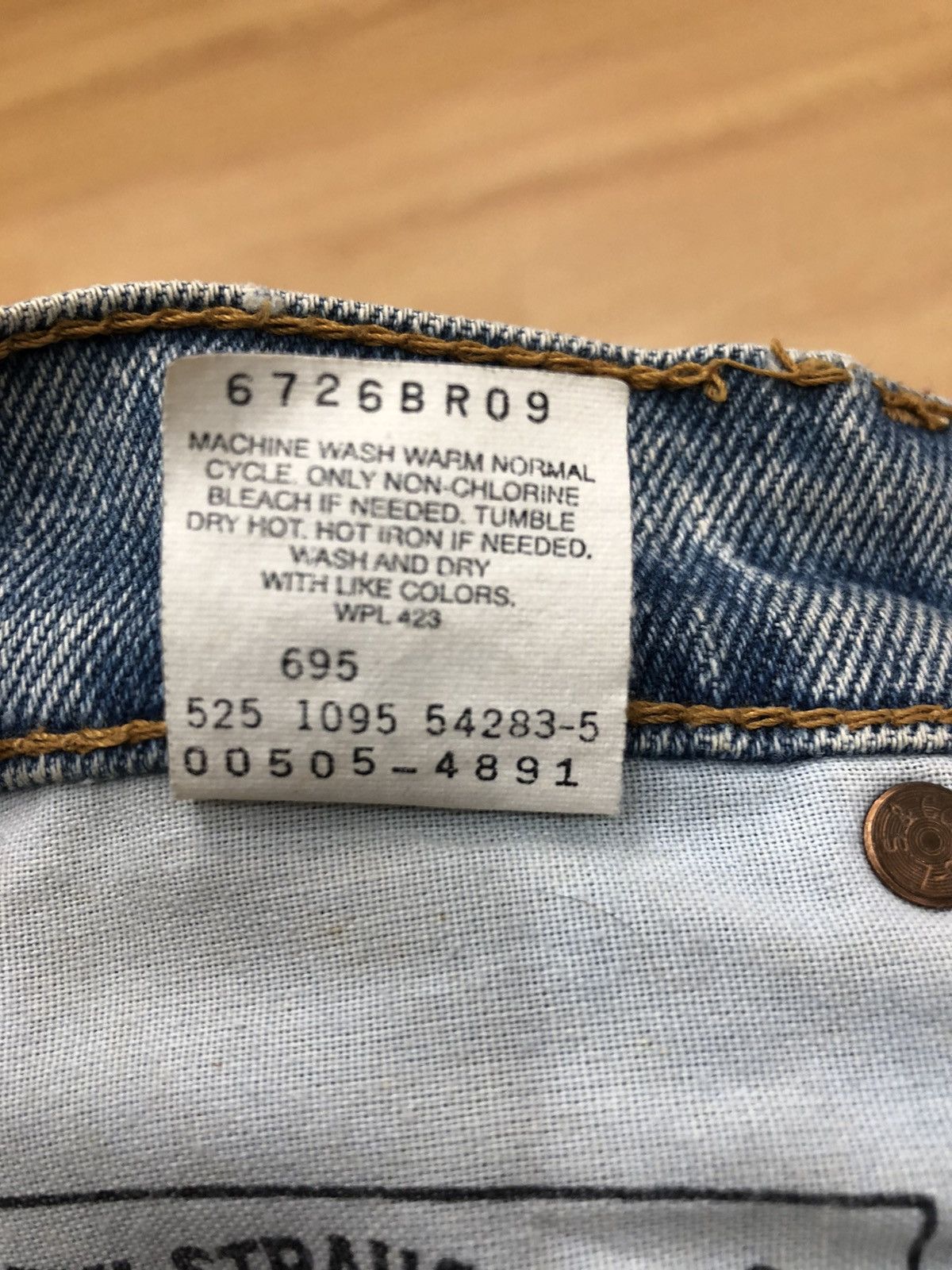 Levi's Vintage 90s Levi’s 505 Distressed Jeans Size US 27 - 5 Thumbnail