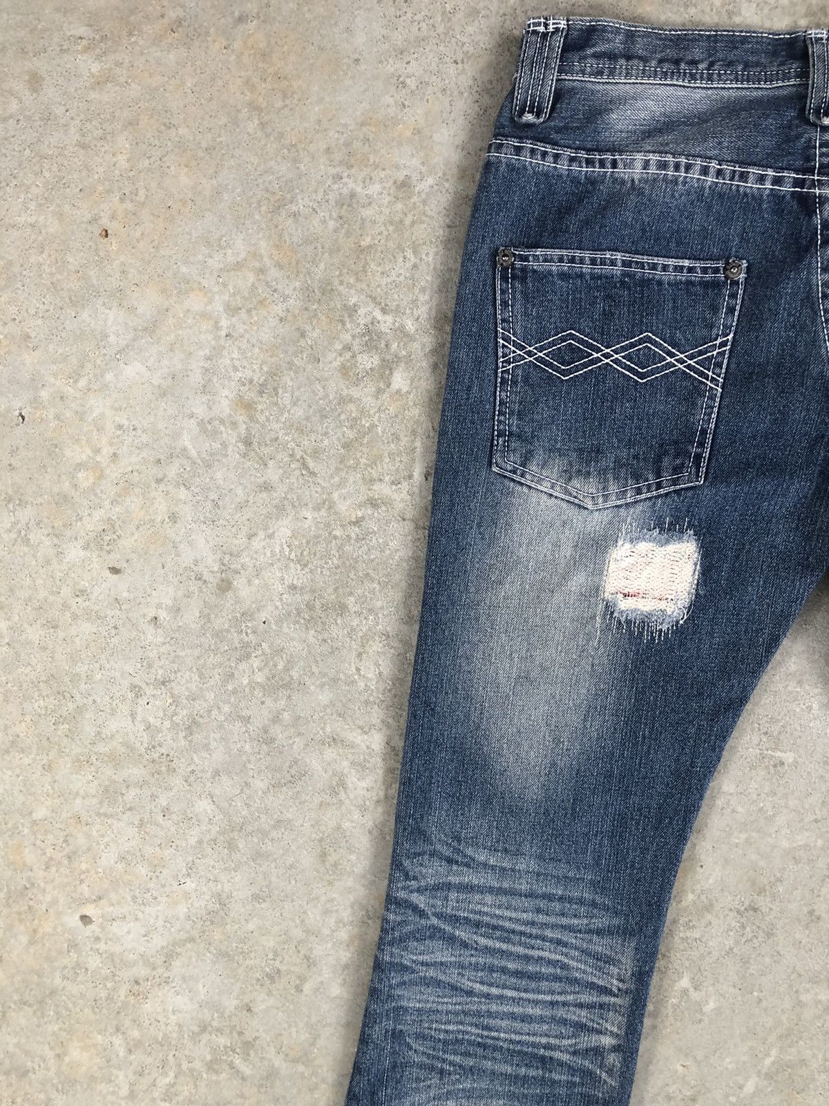 Le Grande Bleu (L.G.B.) Japanese Risot Flared Jeans Distreased Jeans Size US 30 / EU 46 - 9 Thumbnail